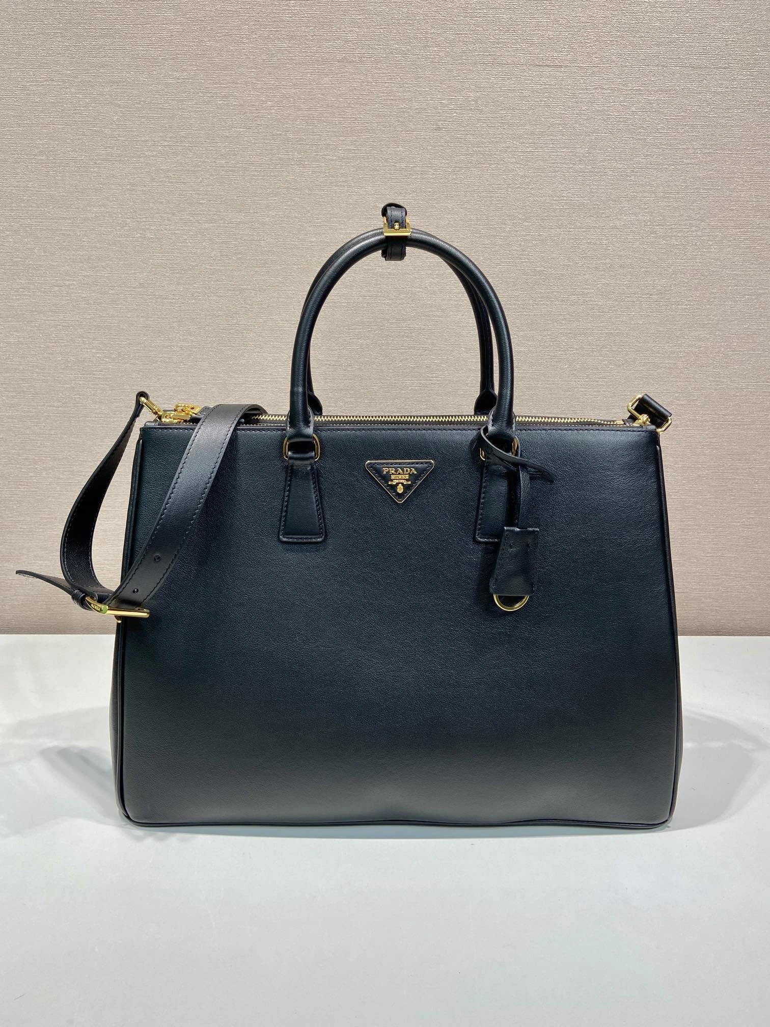 Prada Top Handle Bags 4099A-0214