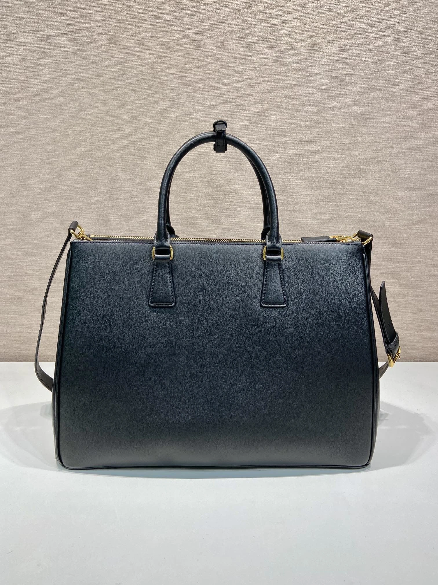 Prada Top Handle Bags 4099A-0214