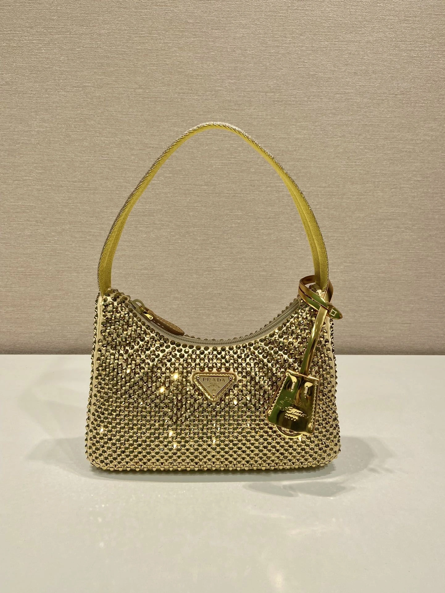 Prada Top Handle Bags 4099A-0225