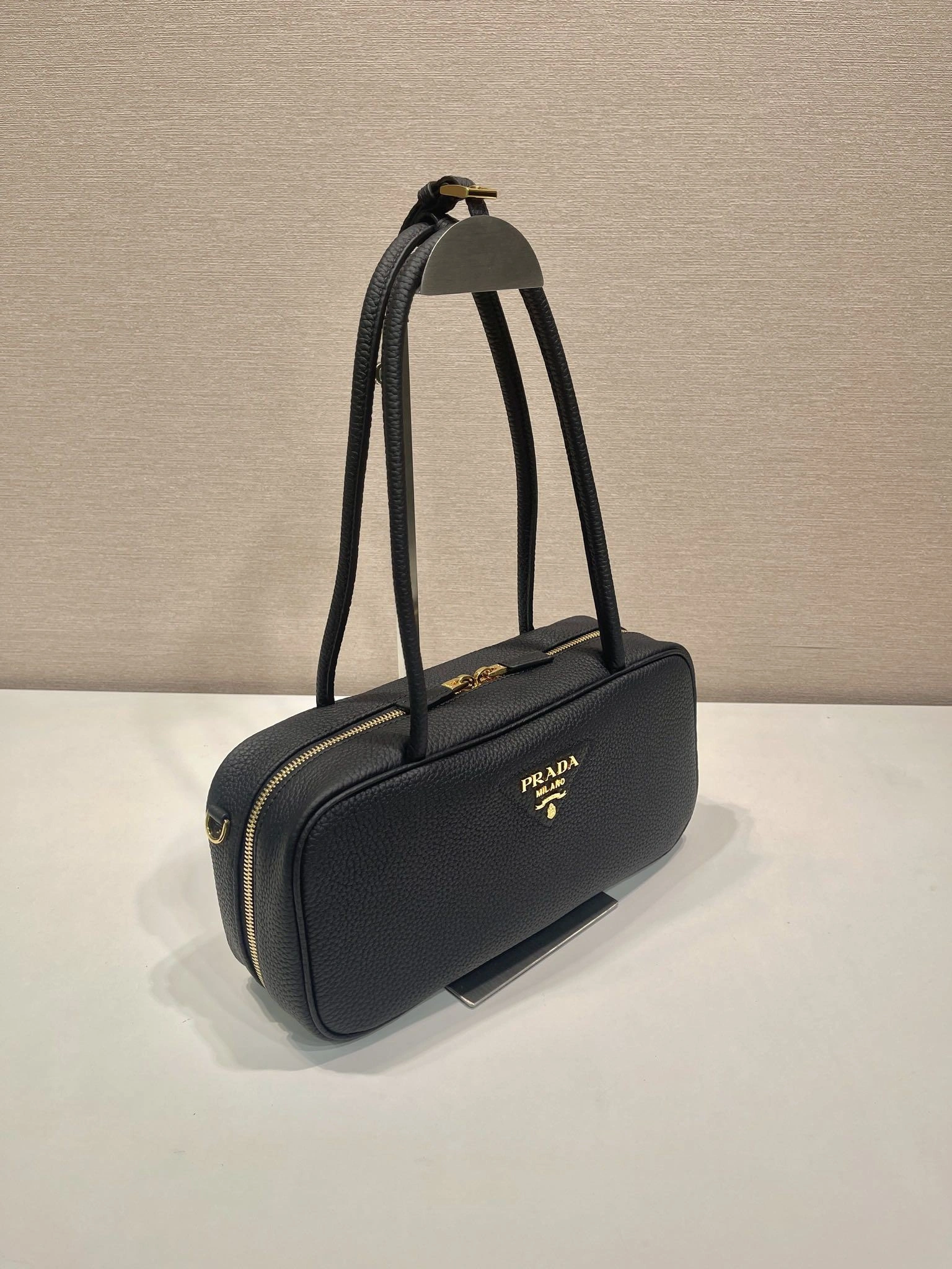 Prada Top Handle Bags 4099A-0231