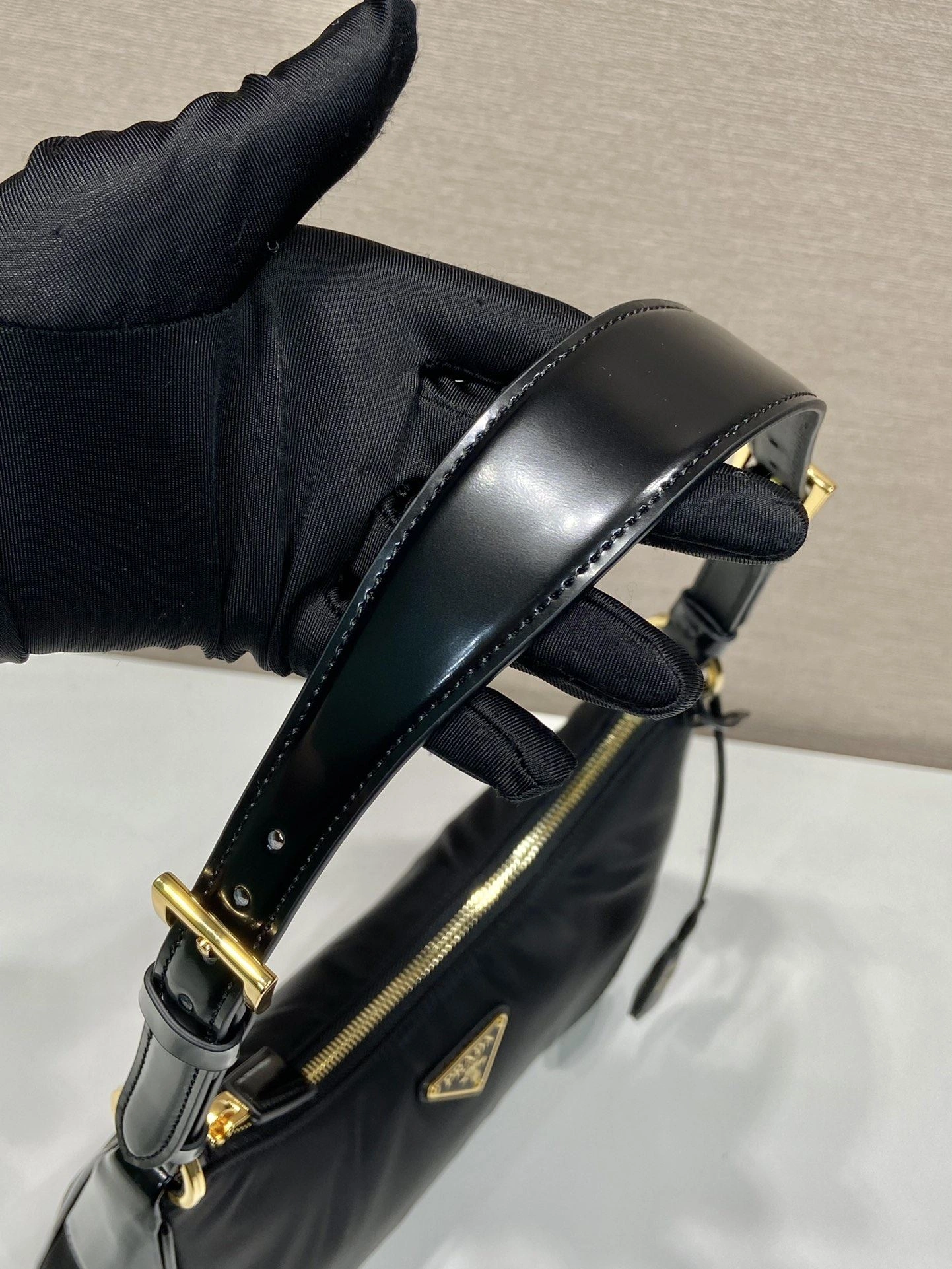 Prada Top Handle Bags 4099A-0234