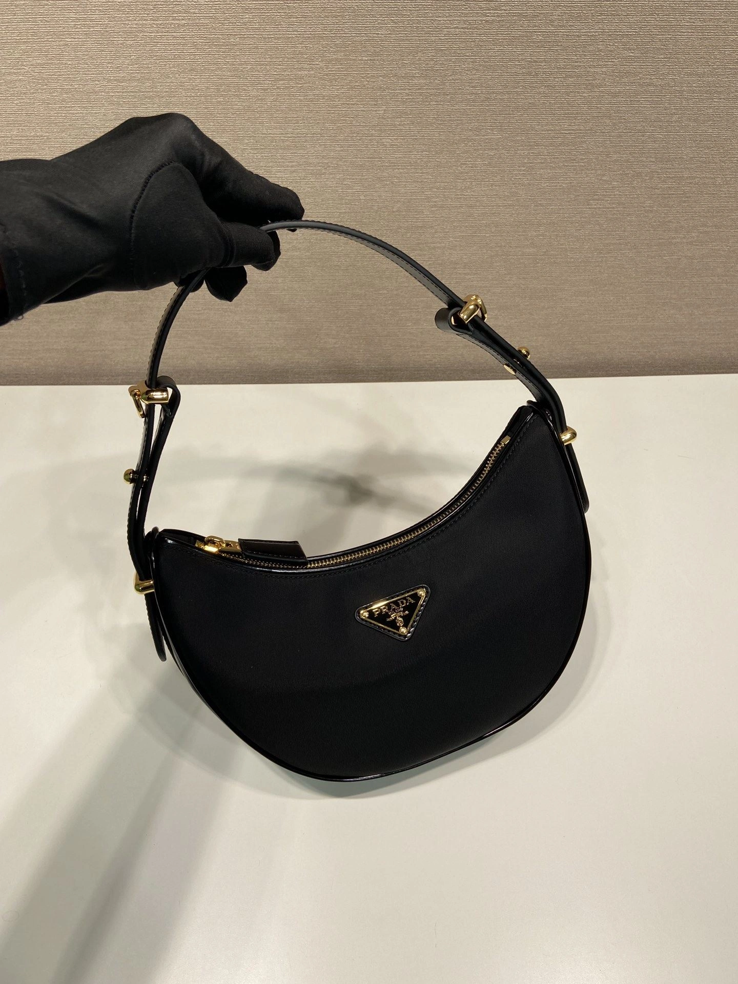 Prada Top Handle Bags 4099A-0239