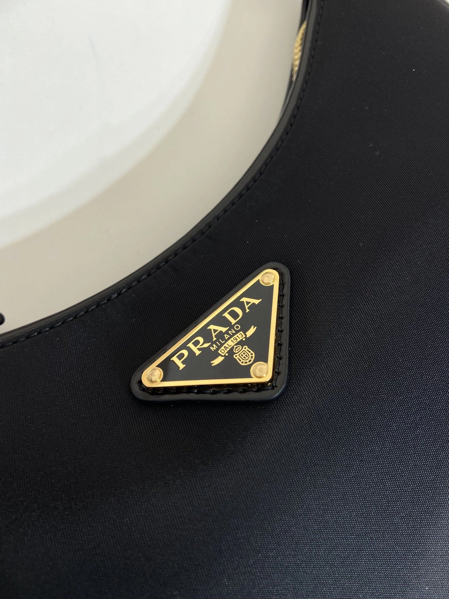 Prada Top Handle Bags 4099A-0239