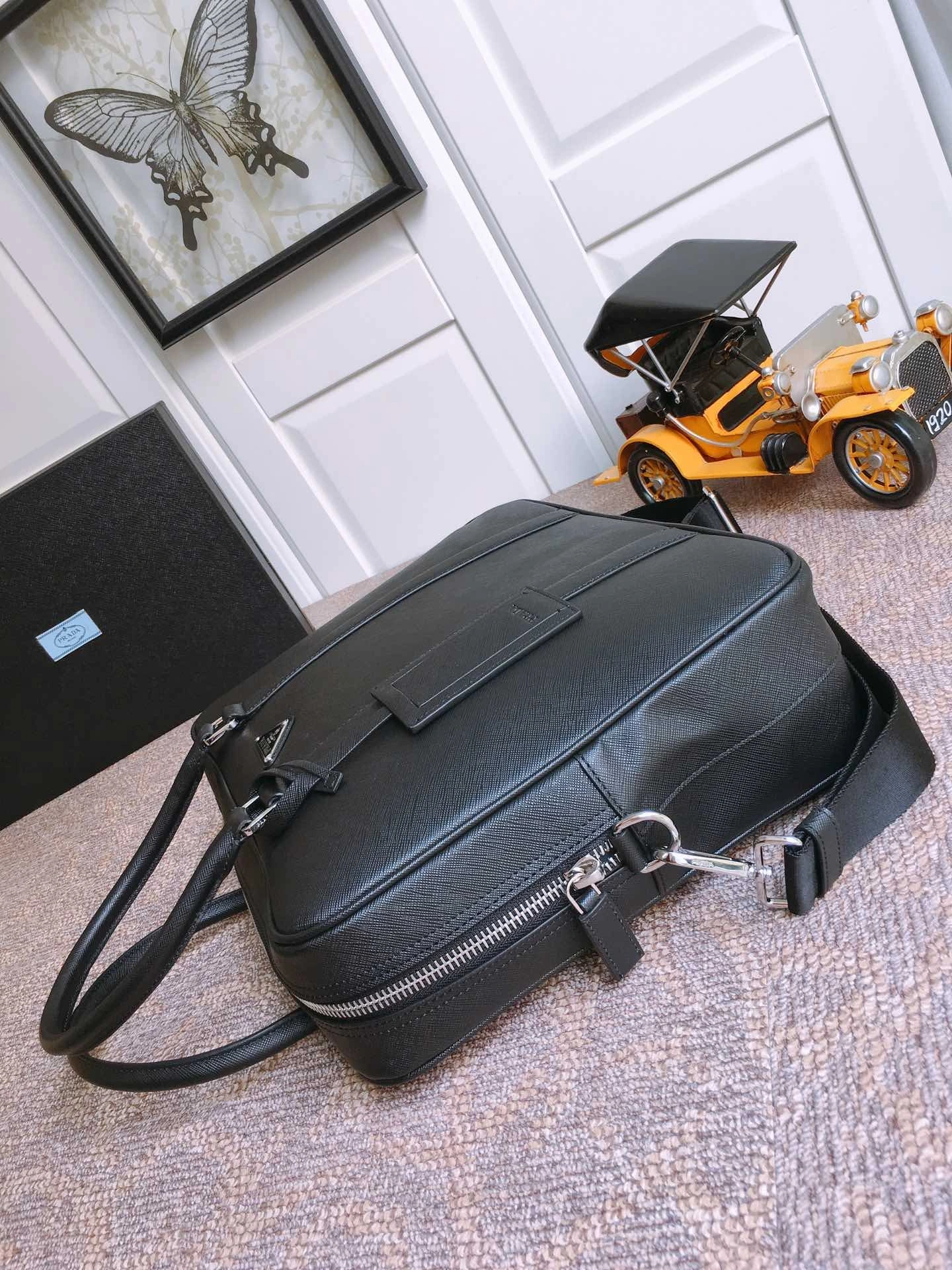 Prada Briefcase 4099A-0251