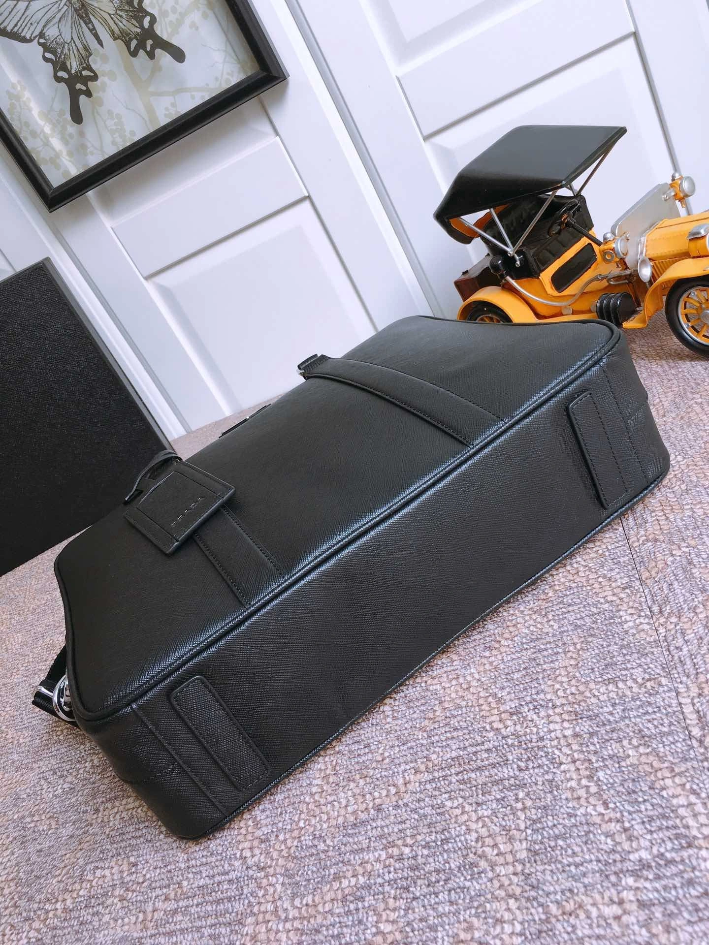 Prada Briefcase 4099A-0251