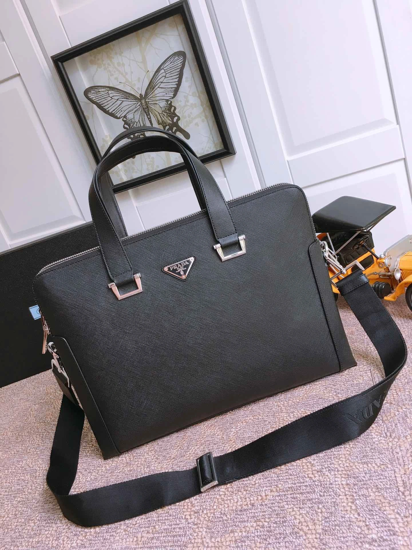 Prada Briefcase 4099A-0252