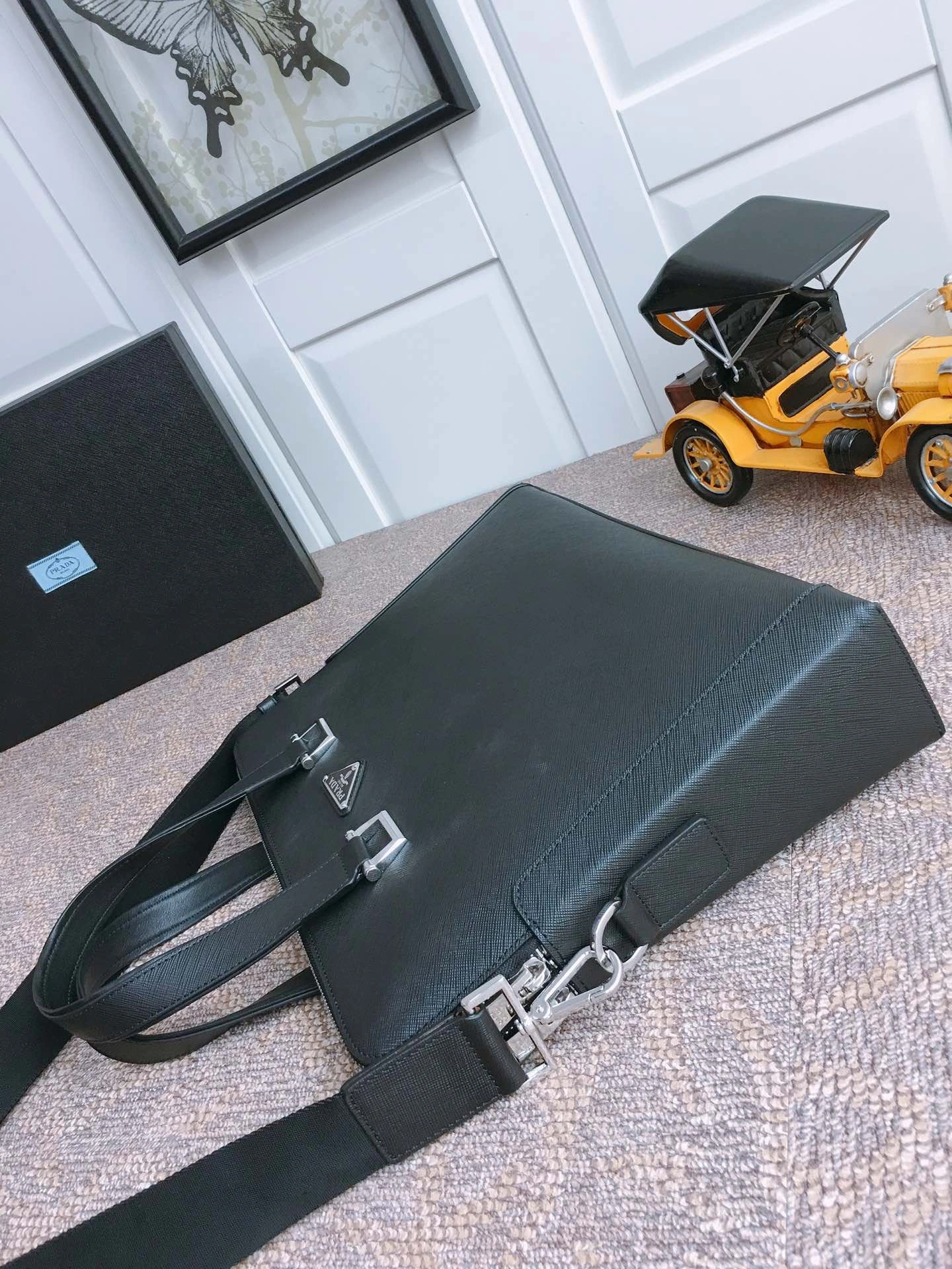 Prada Briefcase 4099A-0252