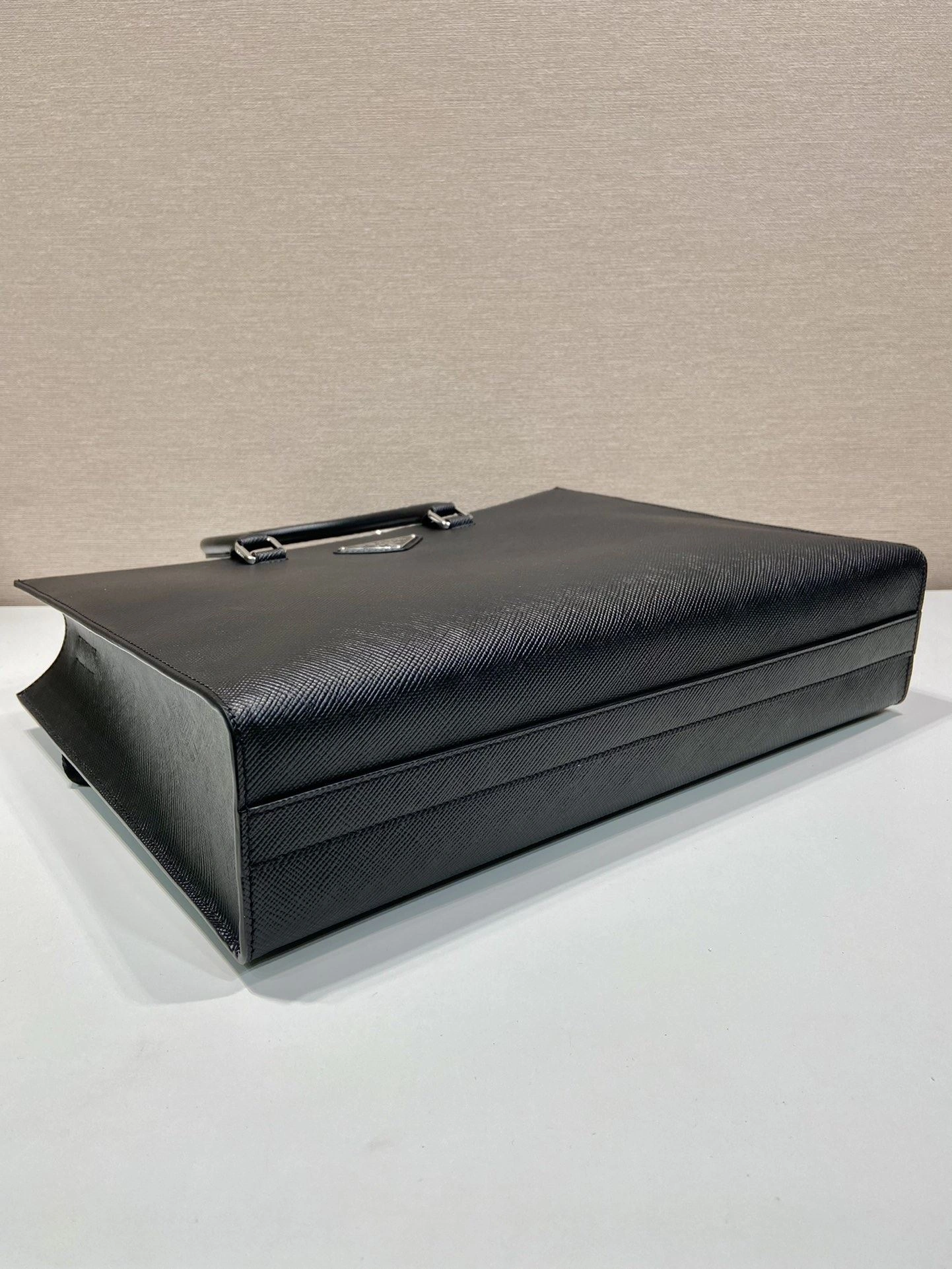 Prada Top Handle Bags 4099A-0255