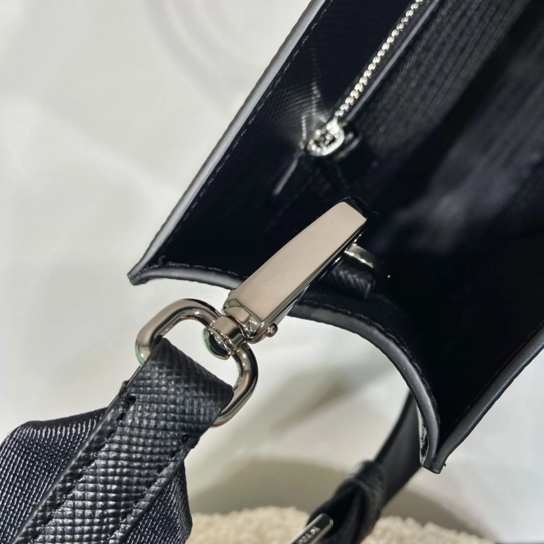 Prada Top Handle Bags 4099A-0255