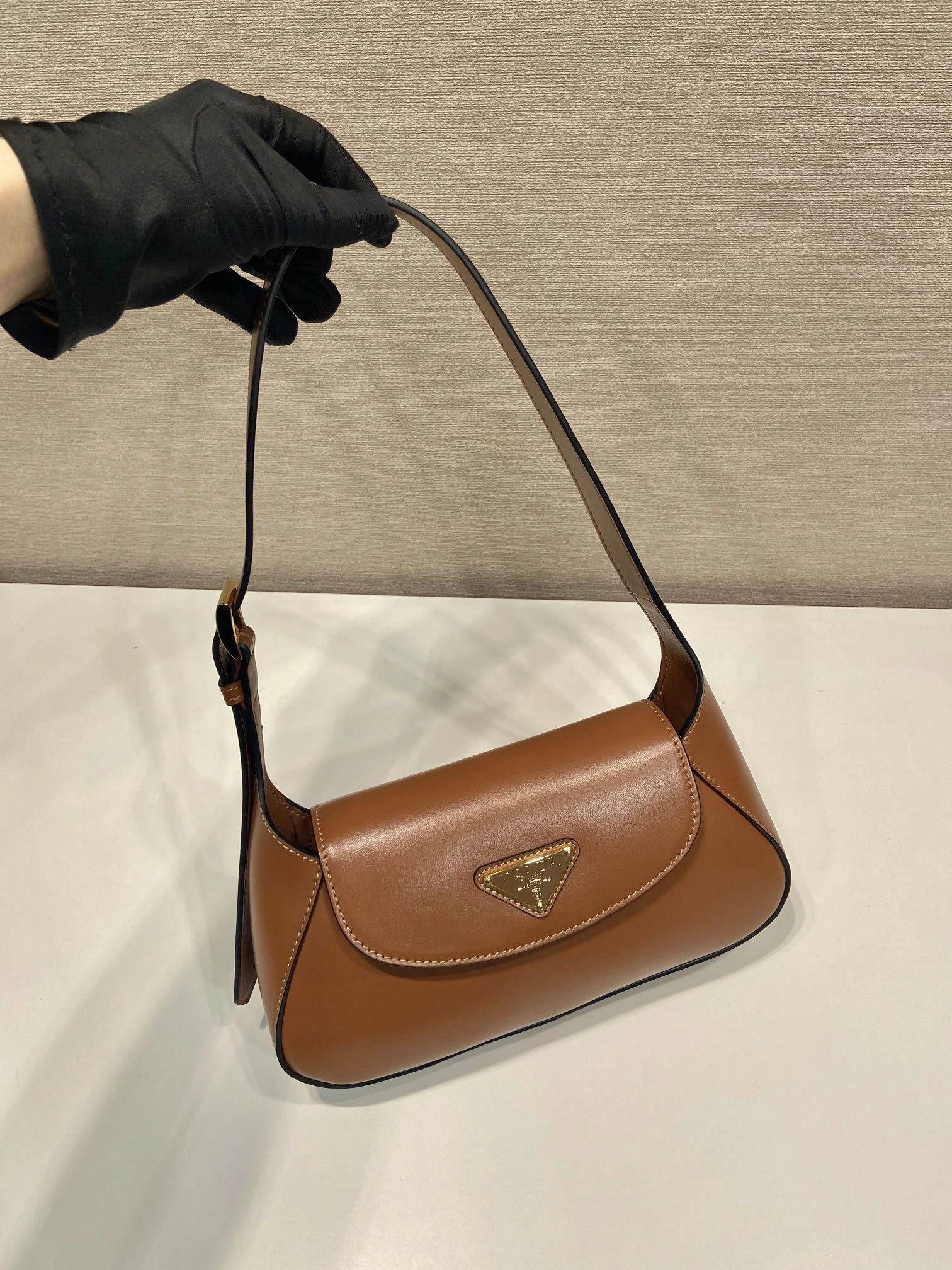 Prada Top Handle Bags 4099A-0275