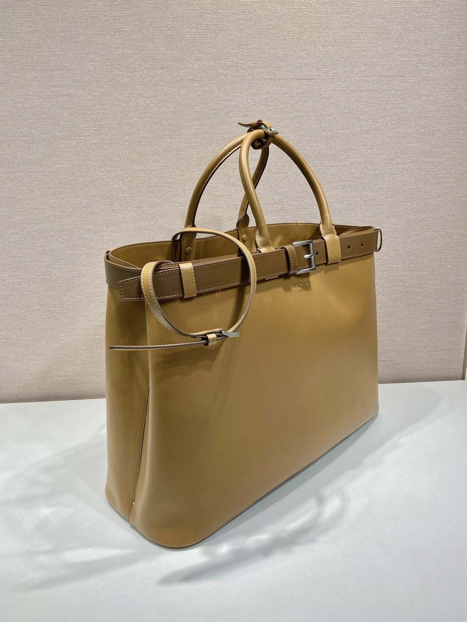 Prada Top Handle Bags 4099A-0280
