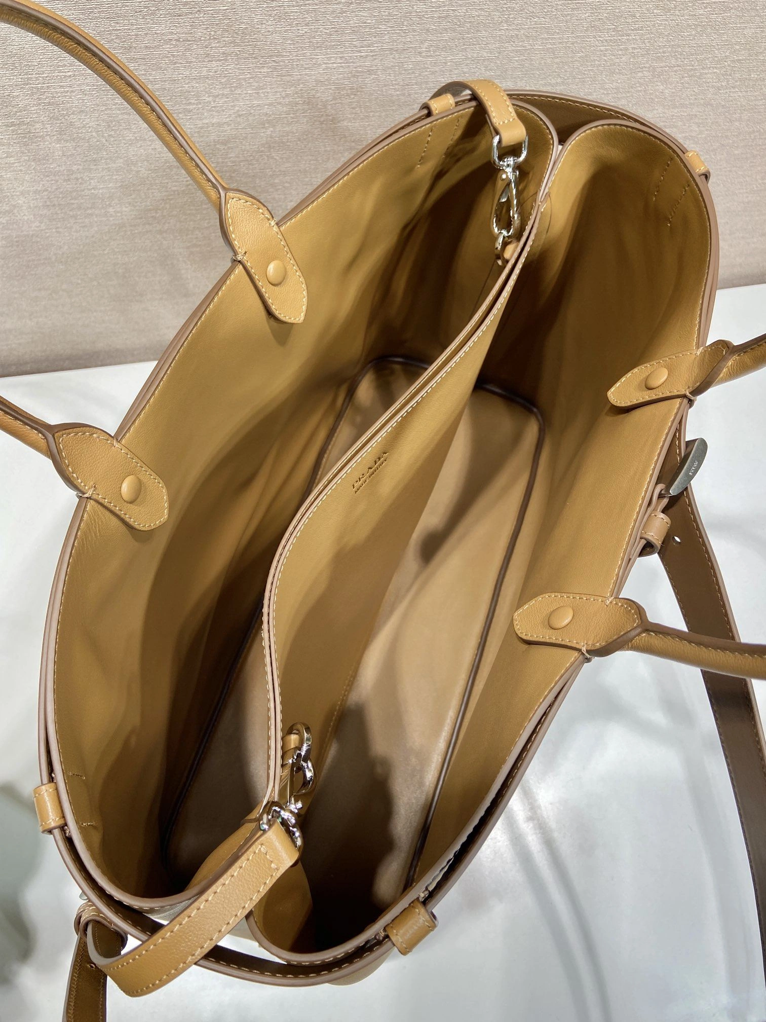 Prada Top Handle Bags 4099A-0280