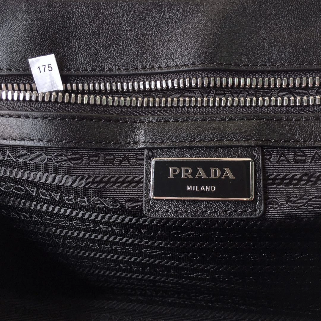 Prada Clutch Bags 4099A-0295