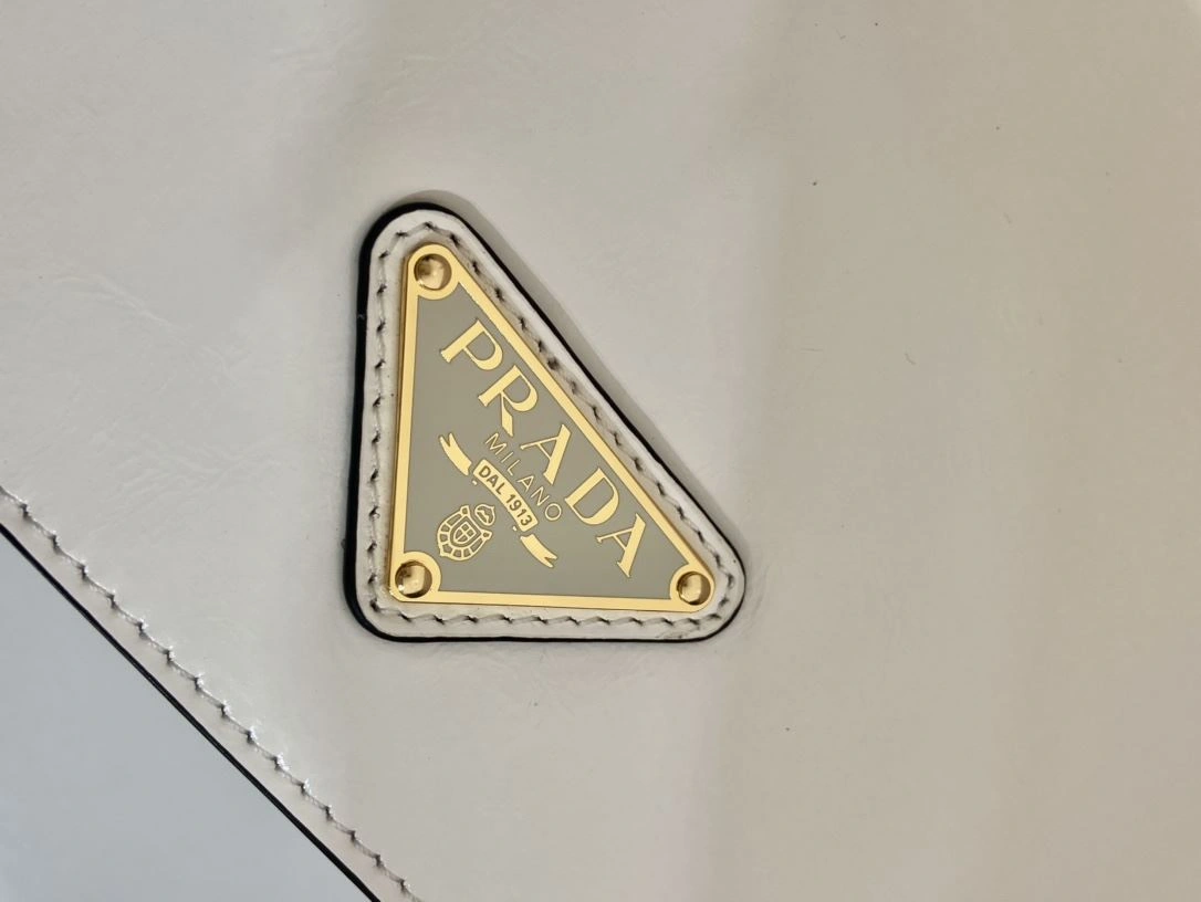 Prada Top Handle Bags 4099A-0306