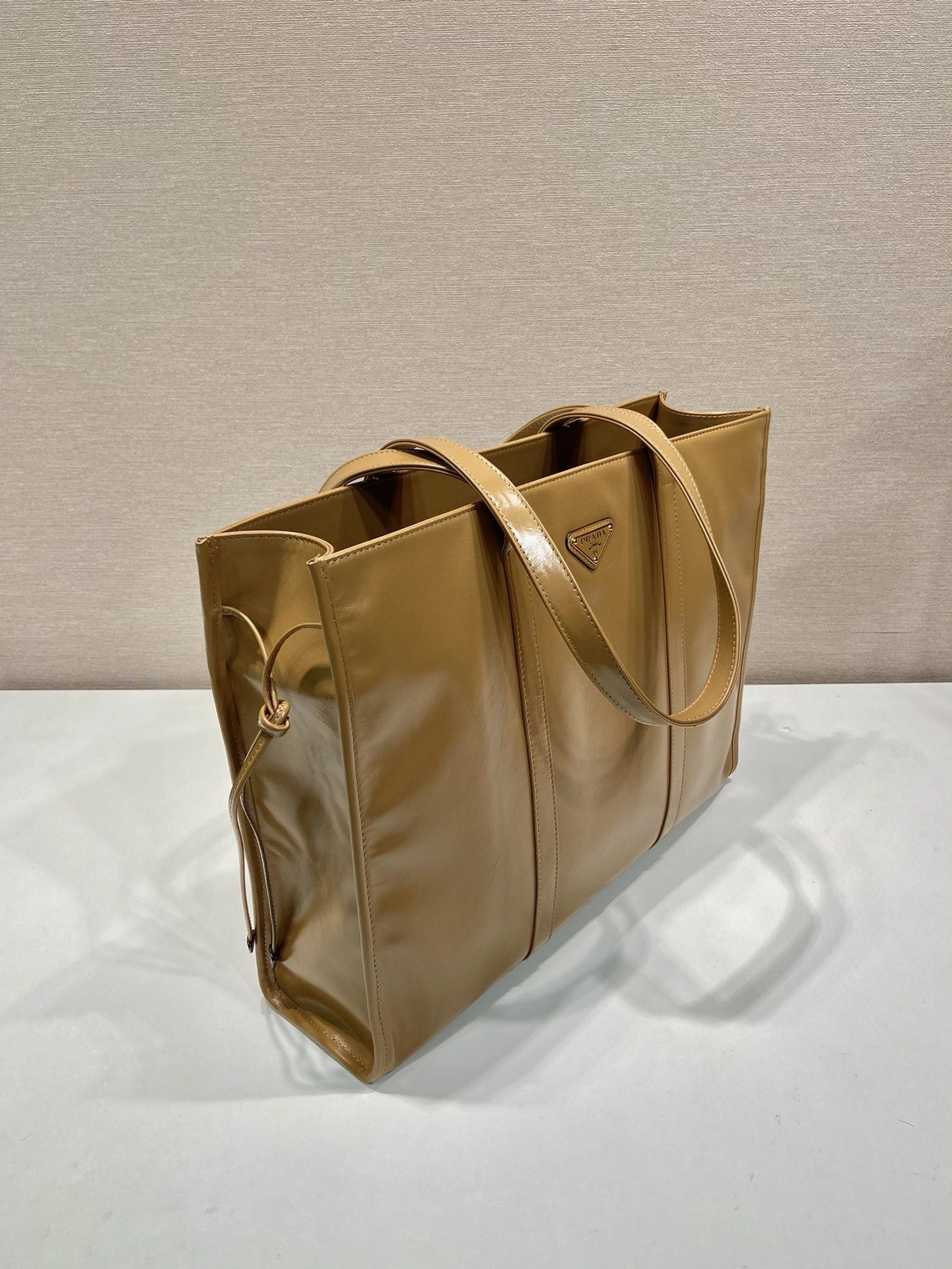 Prada Top Handle Bags 4099A-0307