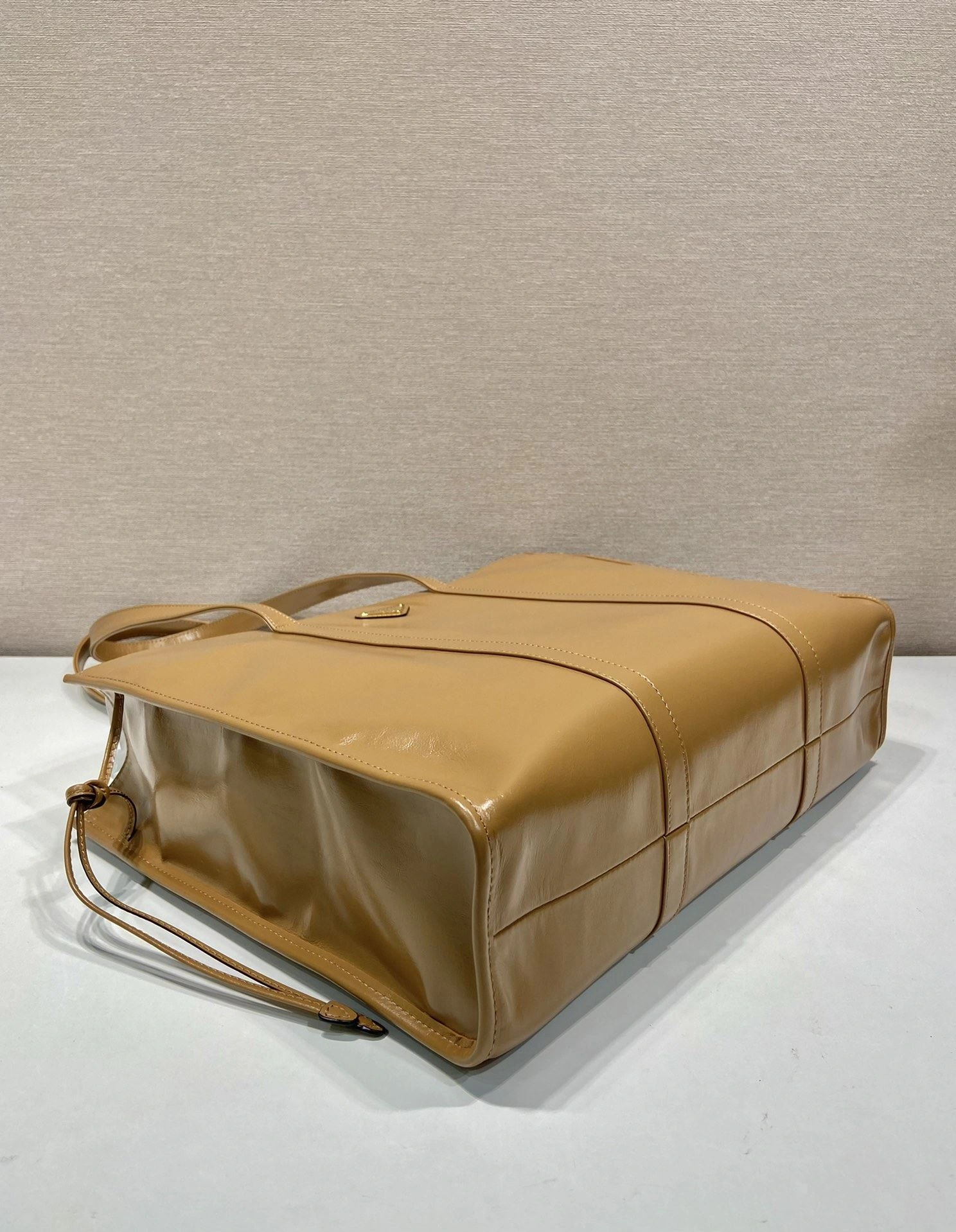 Prada Top Handle Bags 4099A-0307