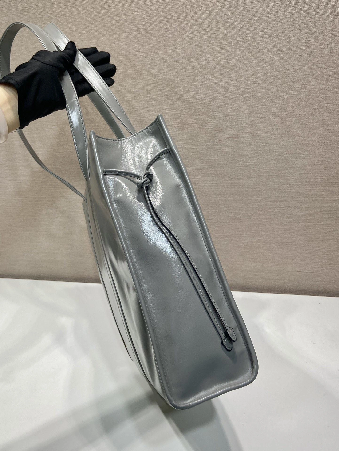 Prada Top Handle Bags 4099A-0308