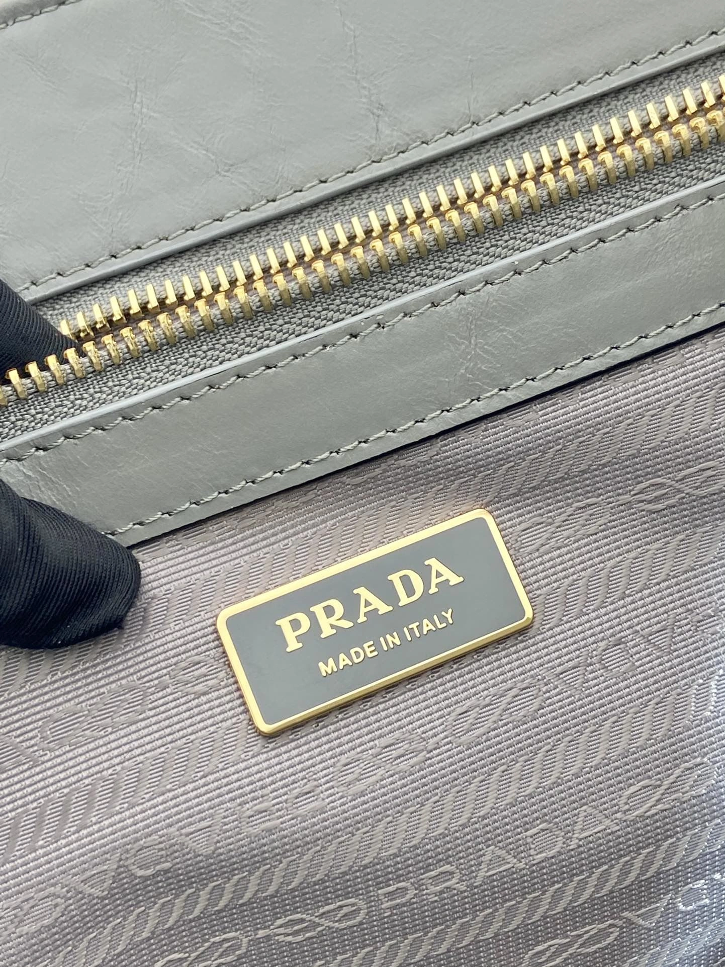 Prada Top Handle Bags 4099A-0308