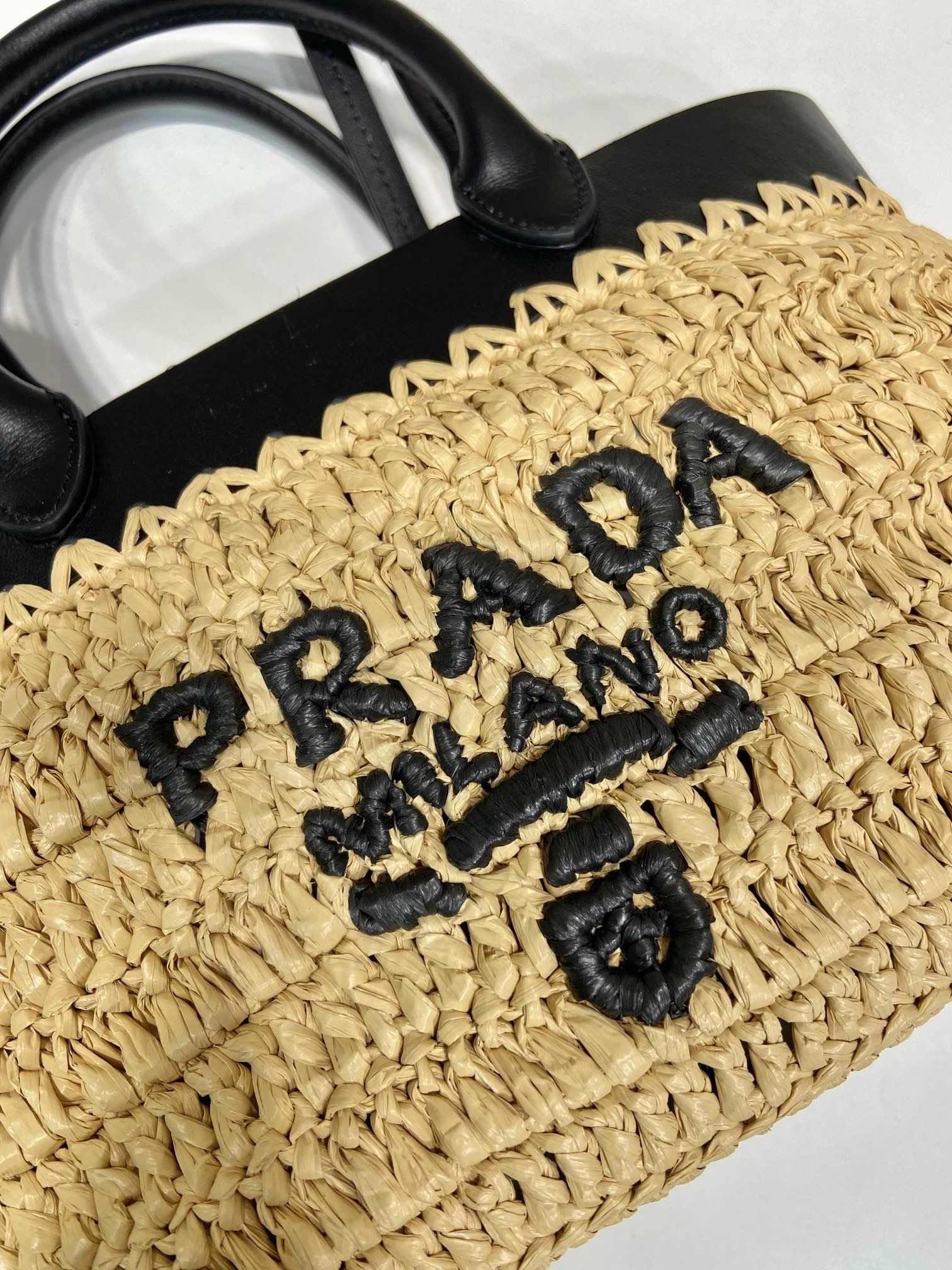 Prada Shopping Bags 4099A-0331
