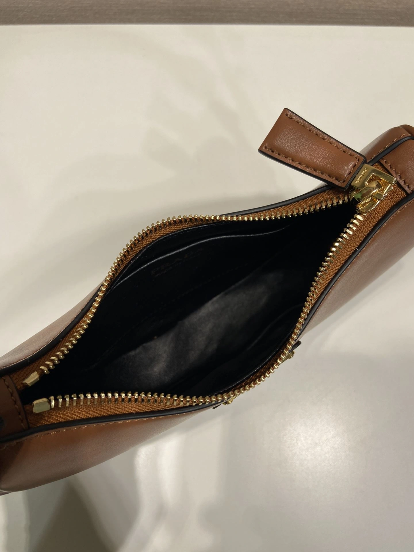 Prada Top Handle Bags 4099A-0338