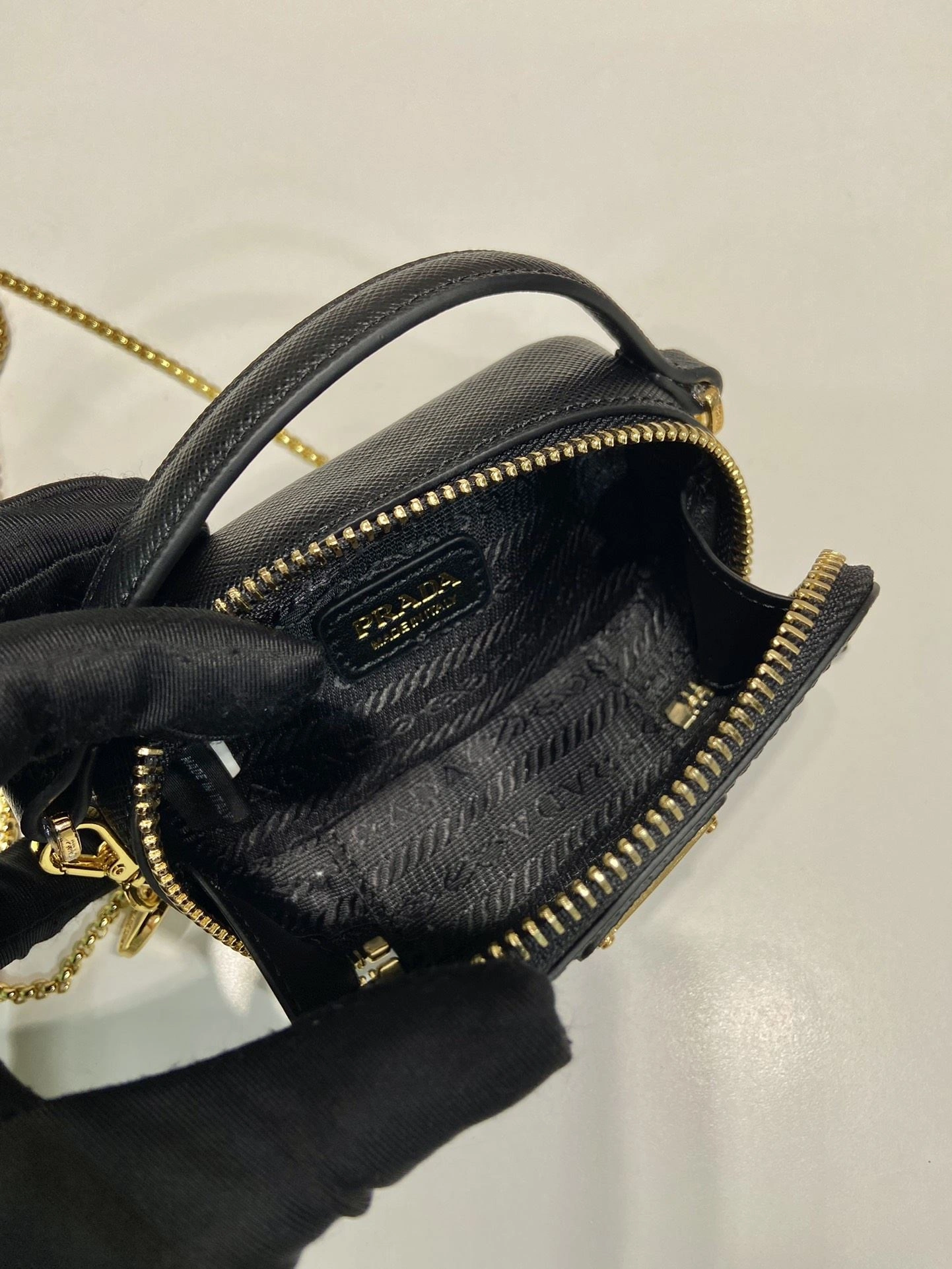 Prada Top Handle Bags 4099A-0397