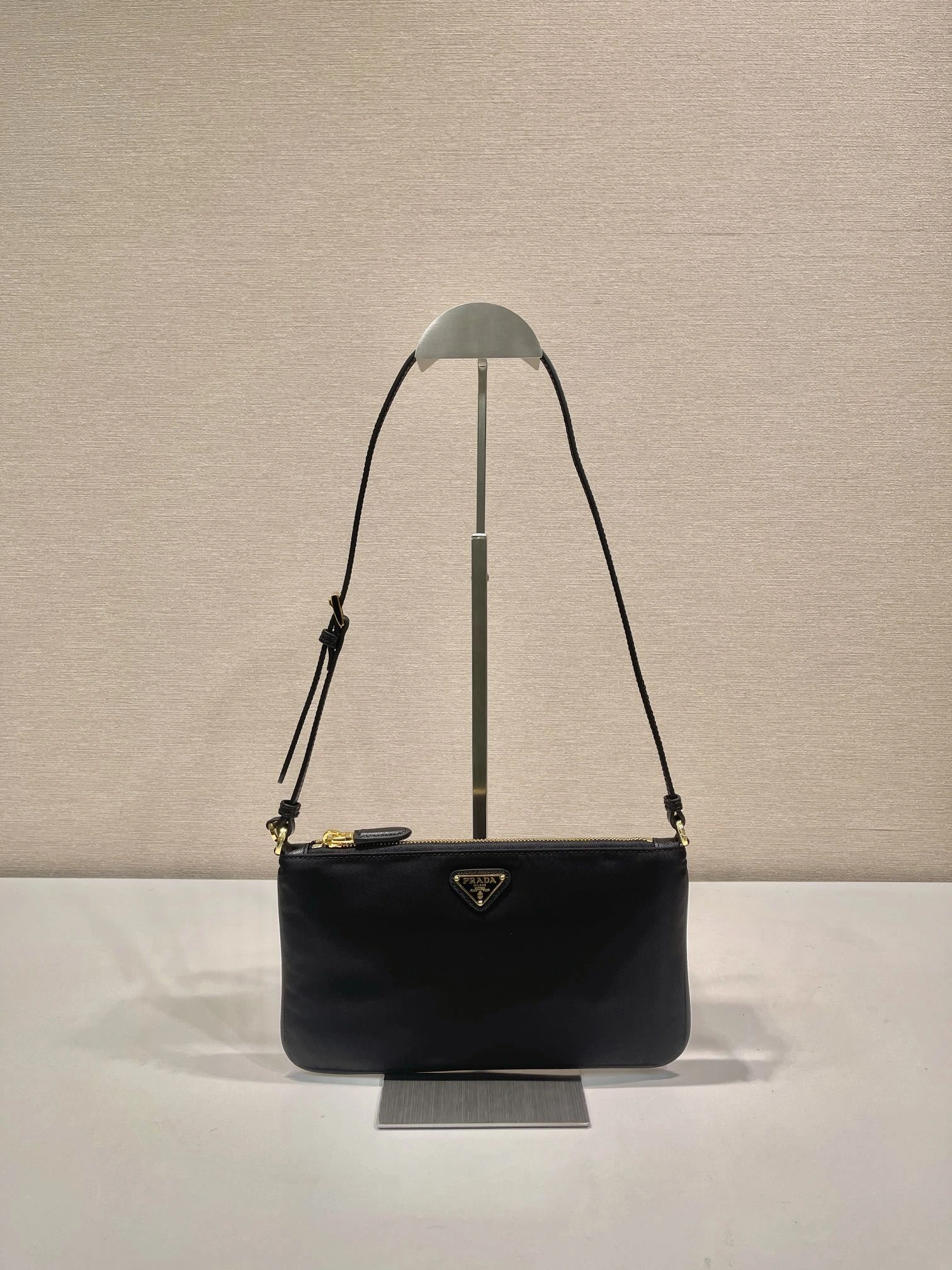 Prada Top Handle Bags 4099A-0446
