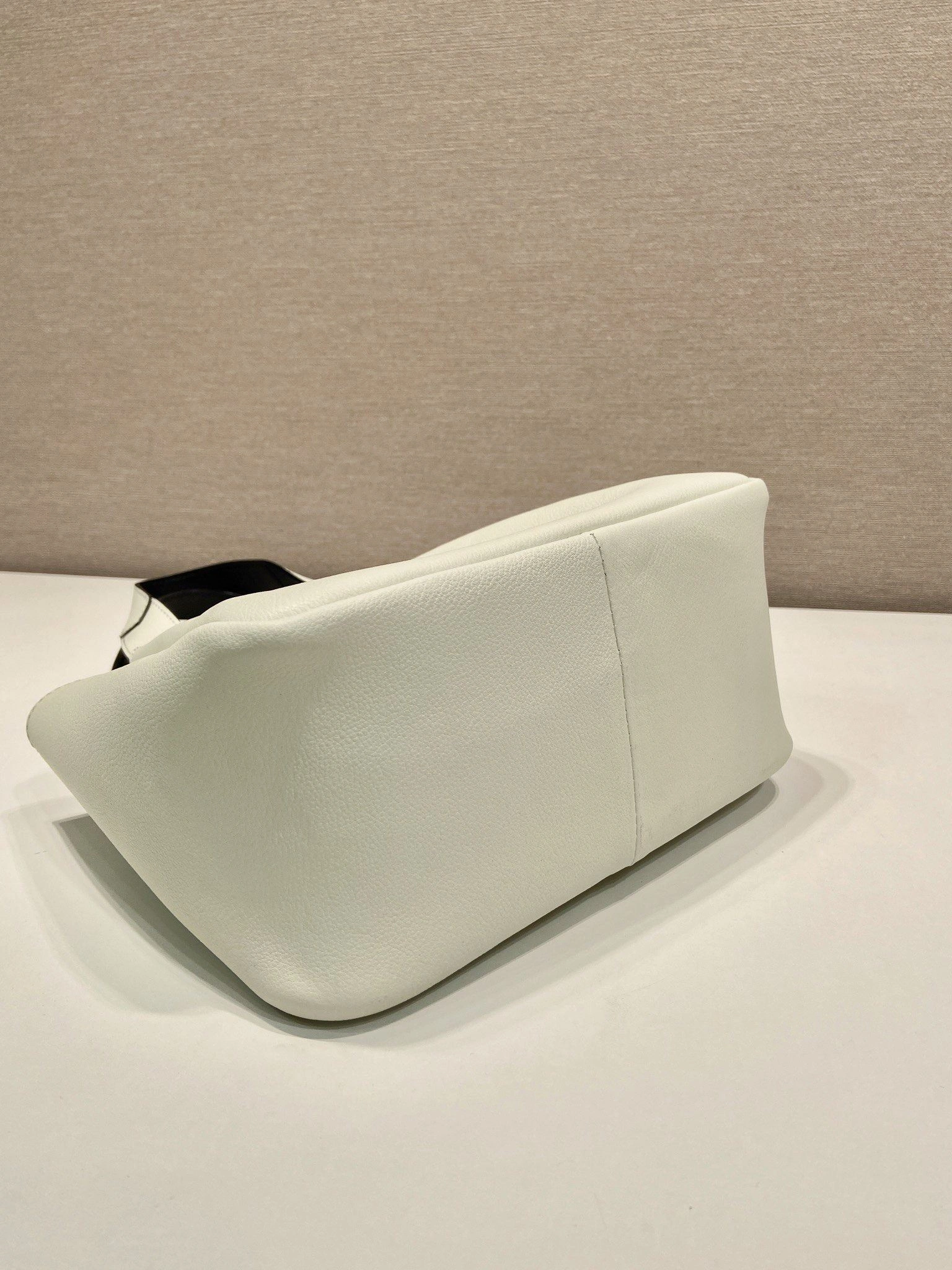 Prada Bucket Bags 4099A-0448