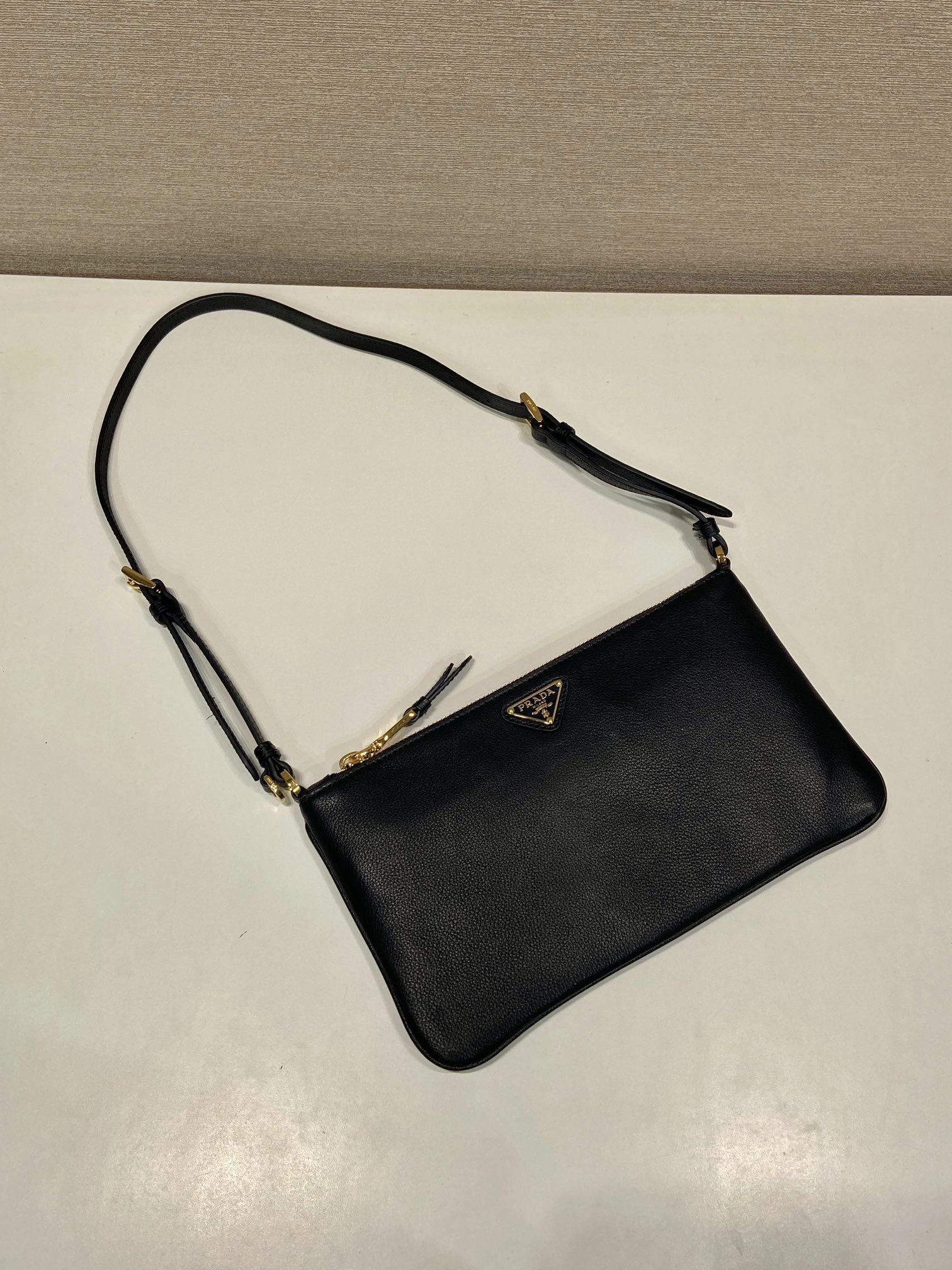 Prada Top Handle Bags 4099A-0451