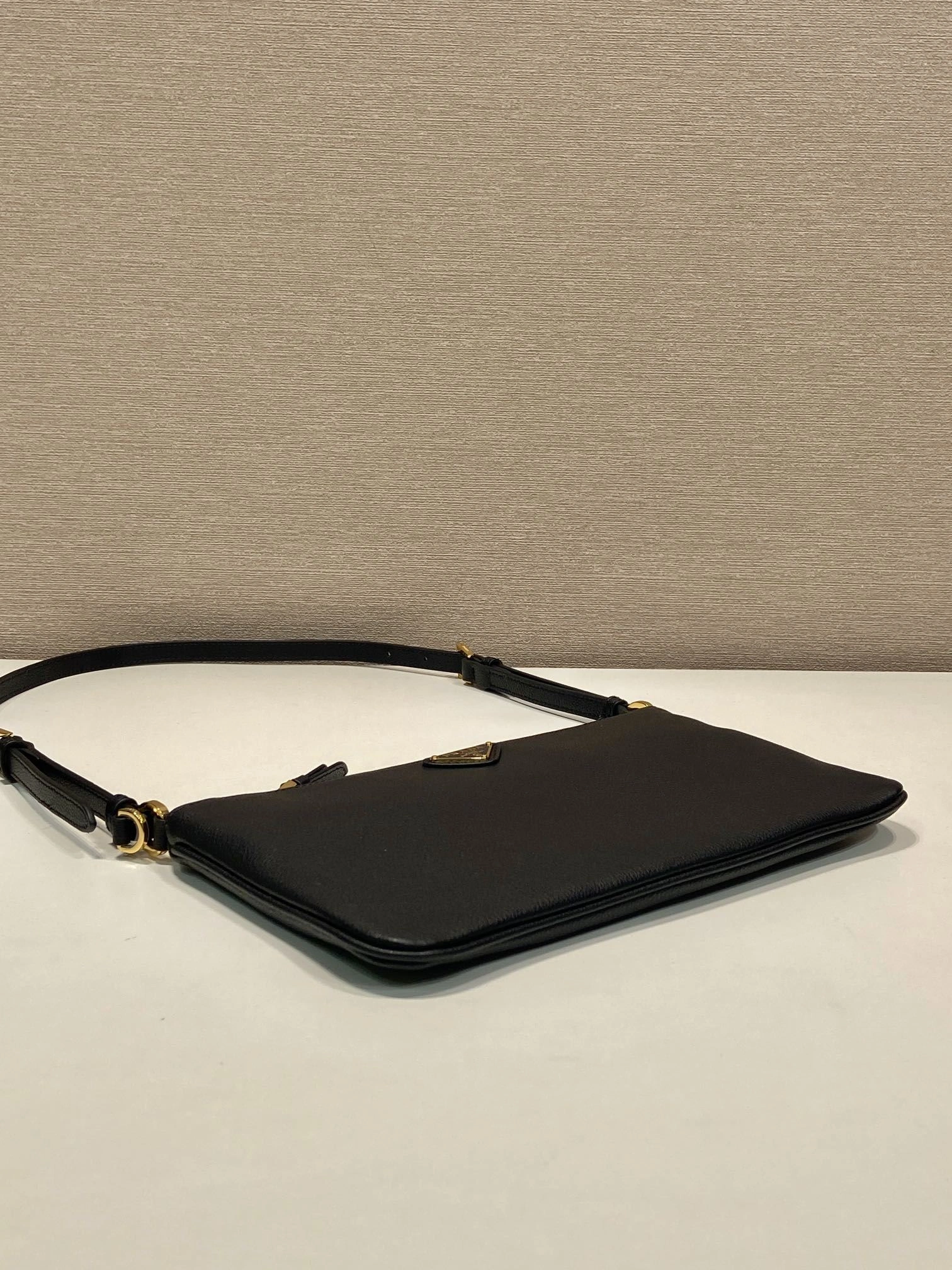 Prada Top Handle Bags 4099A-0451