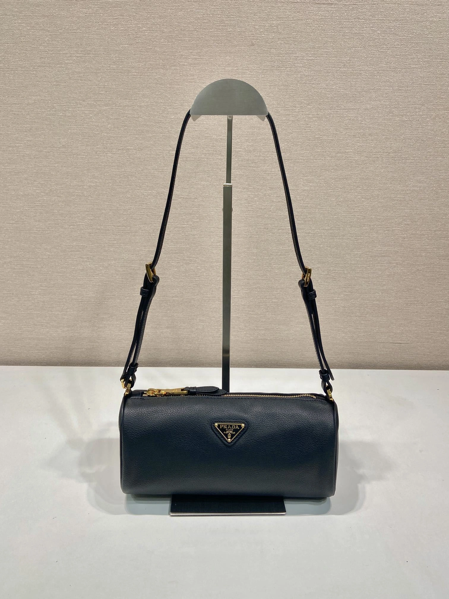 Prada Round Bags 4099A-0453