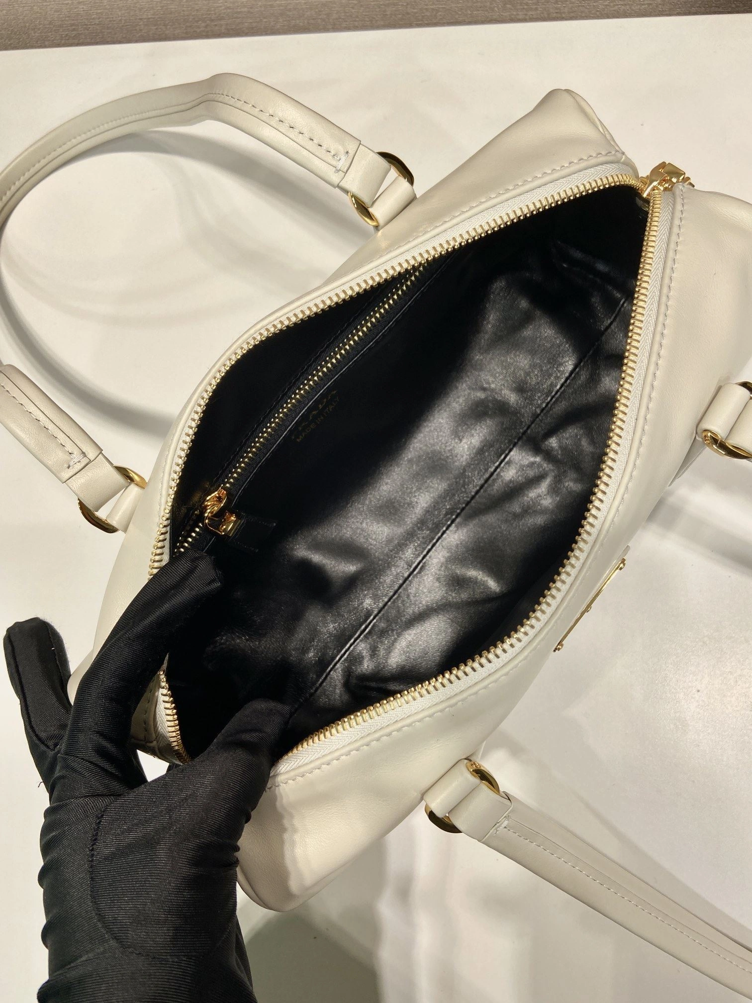 Prada Top Handle Bags 4099A-0454