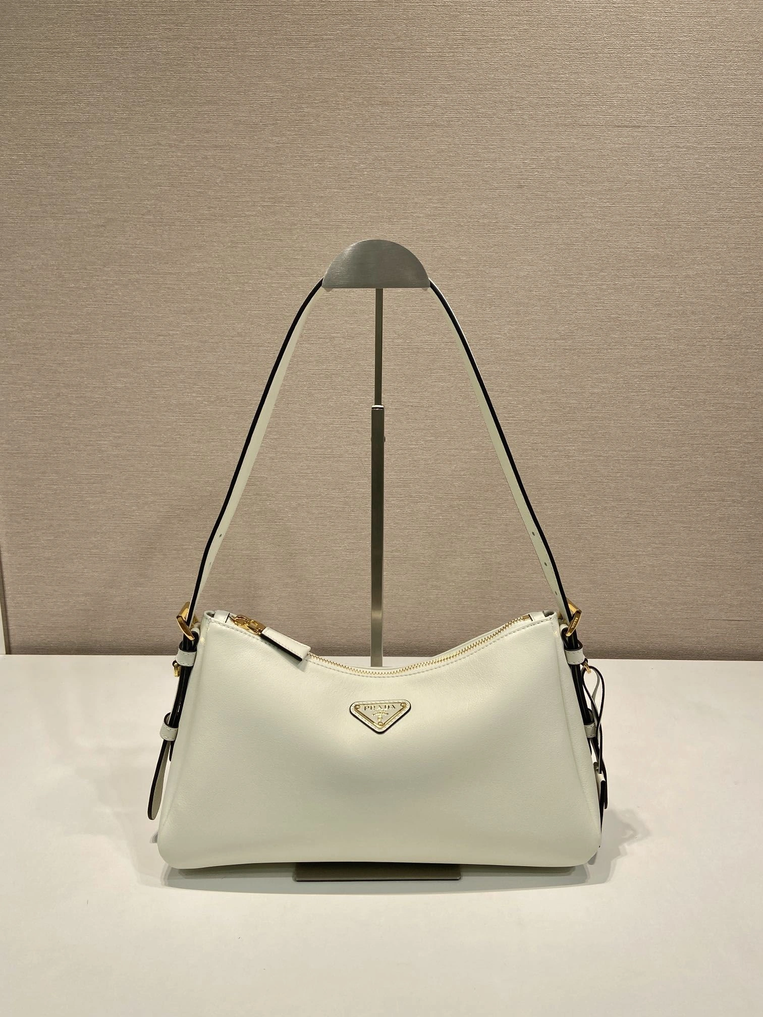Prada Top Handle Bags 4099A-0459