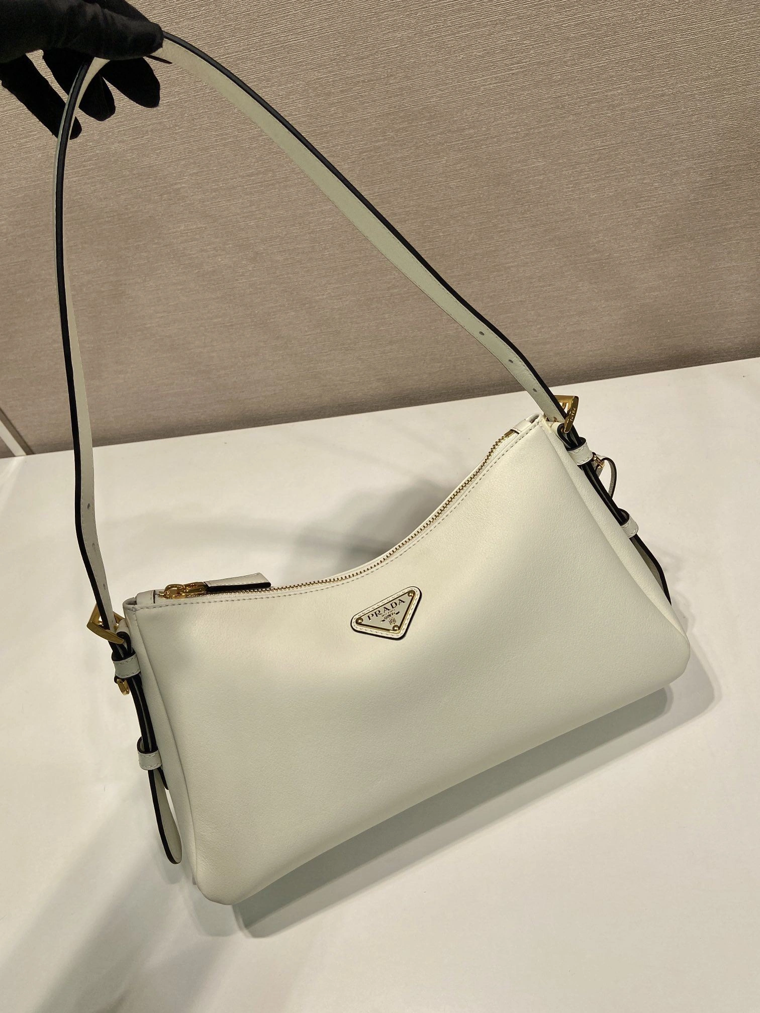 Prada Top Handle Bags 4099A-0459