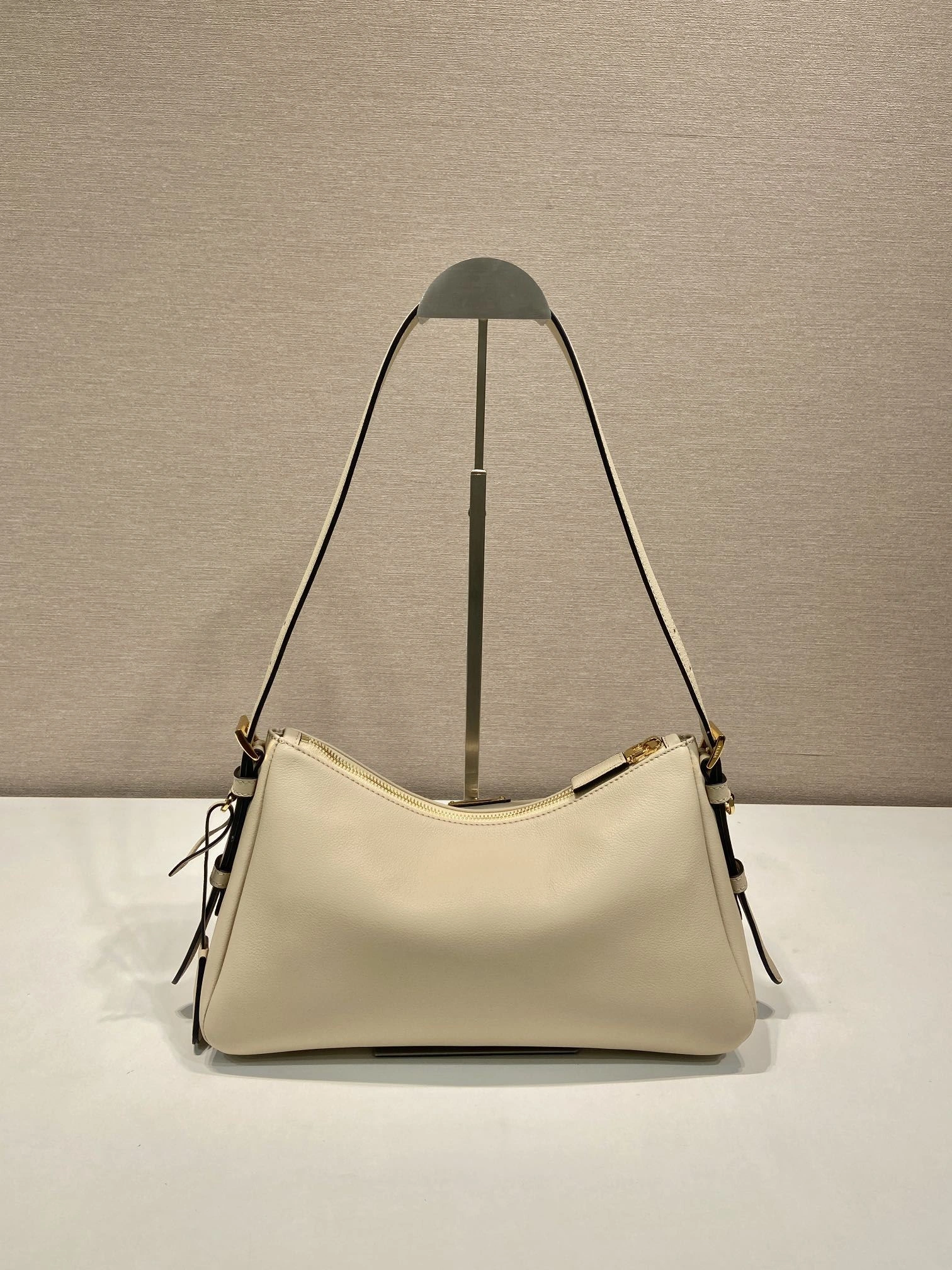 Prada Top Handle Bags 4099A-0460