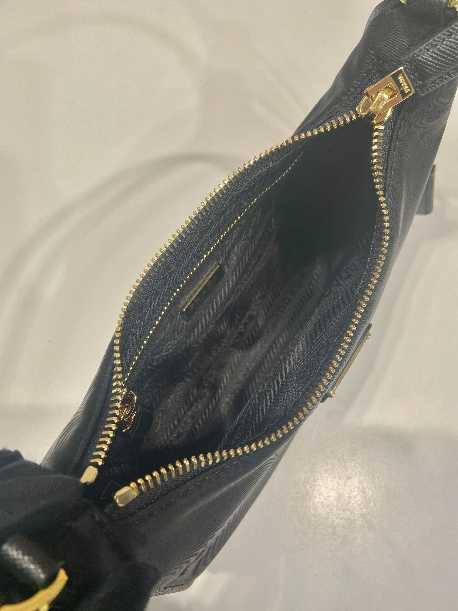 Prada Top Handle Bags 4099A-0488