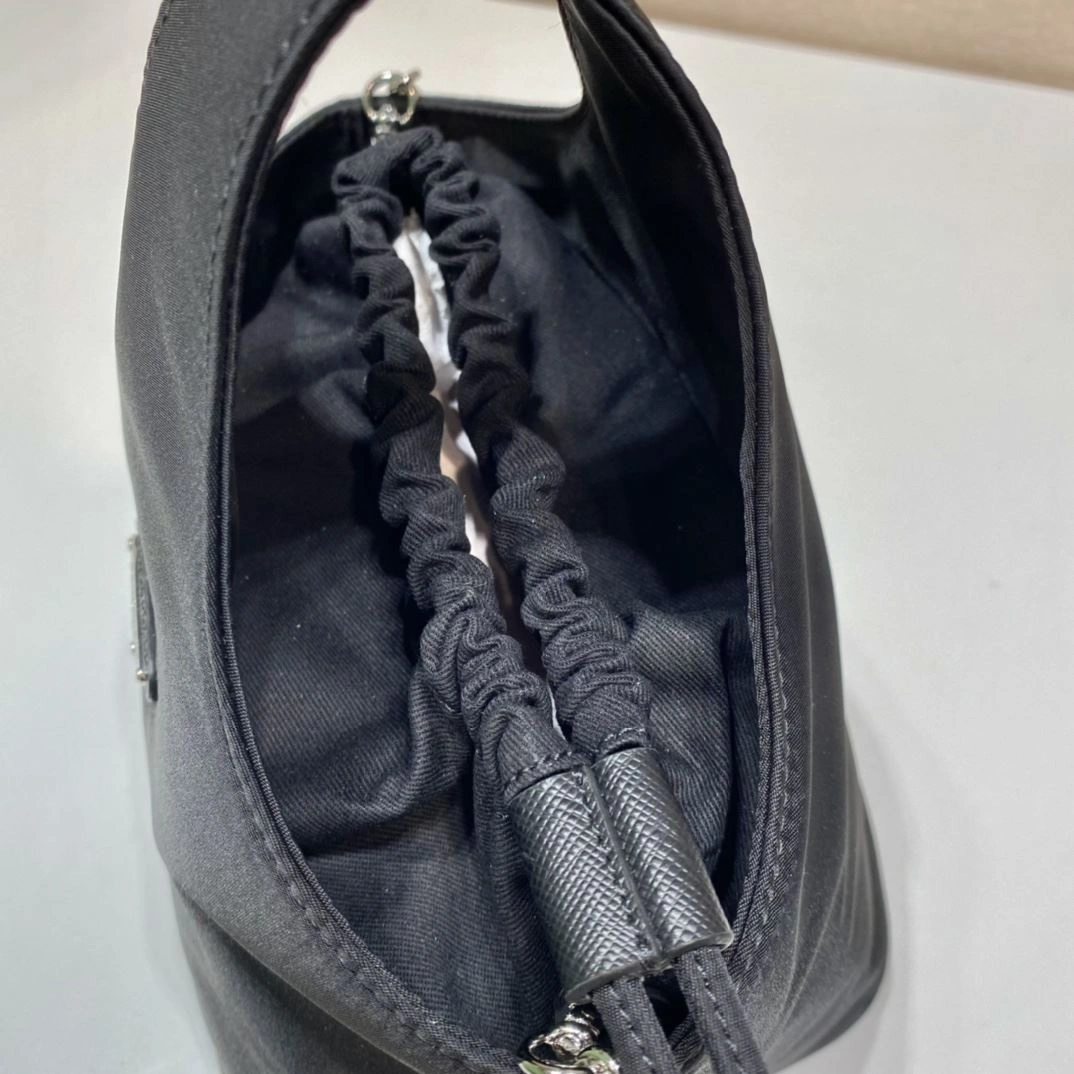 Prada Top Handle Bags 4099A-0496