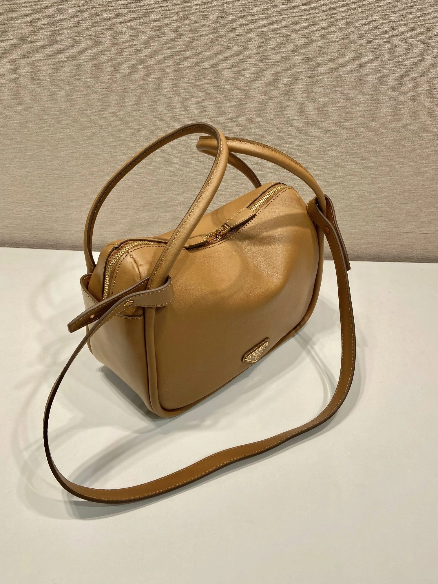 Prada Top Handle Bags 4099A-0497