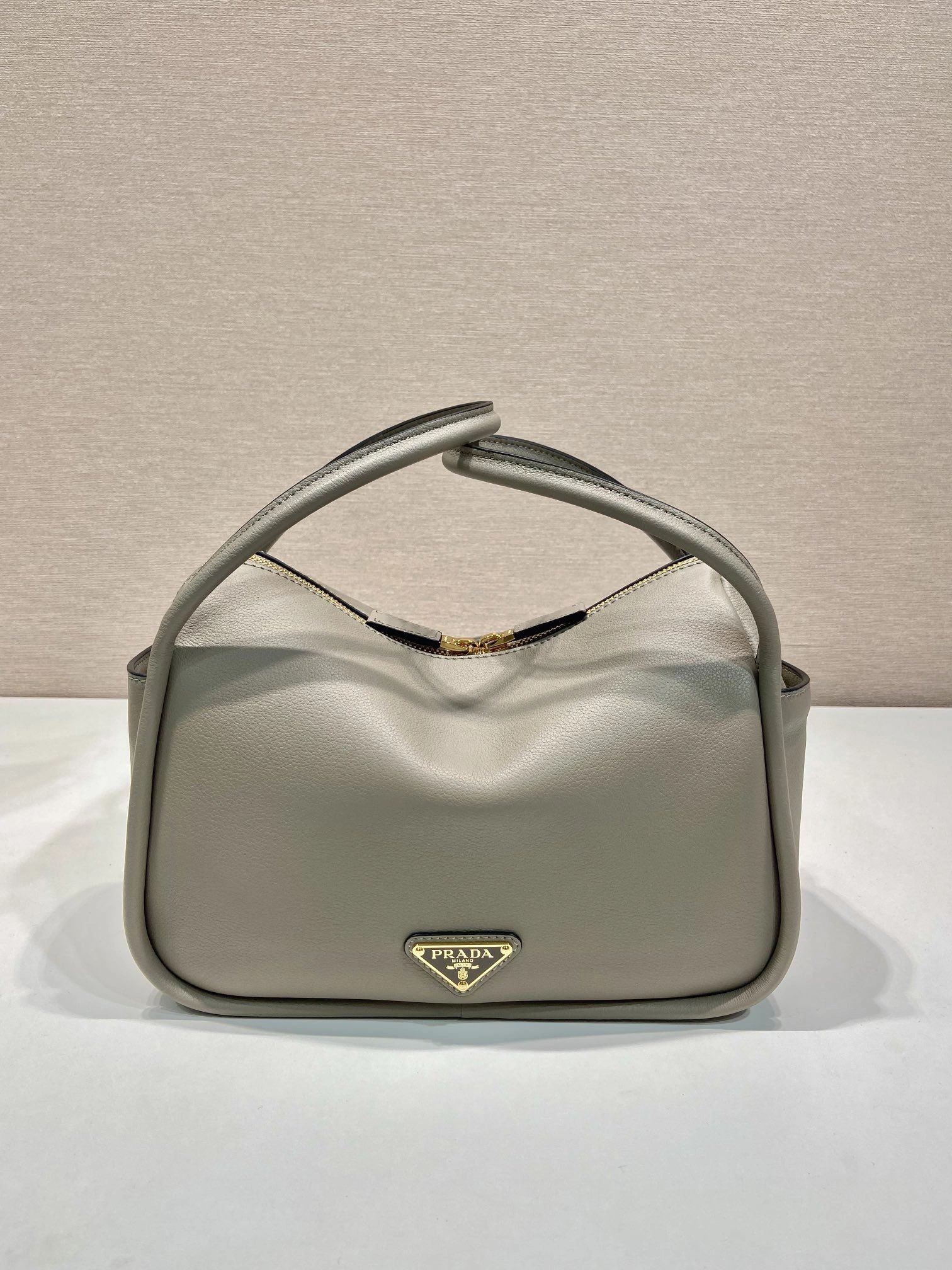 Prada Top Handle Bags 4099A-0498