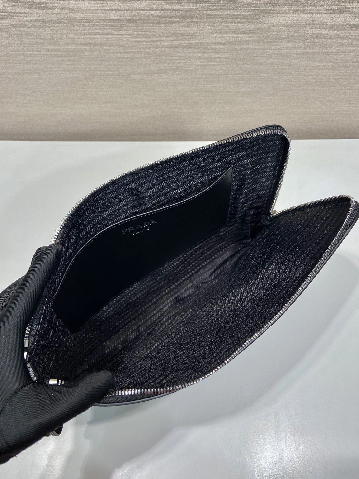 Prada Clutch Bags 4099A-0510