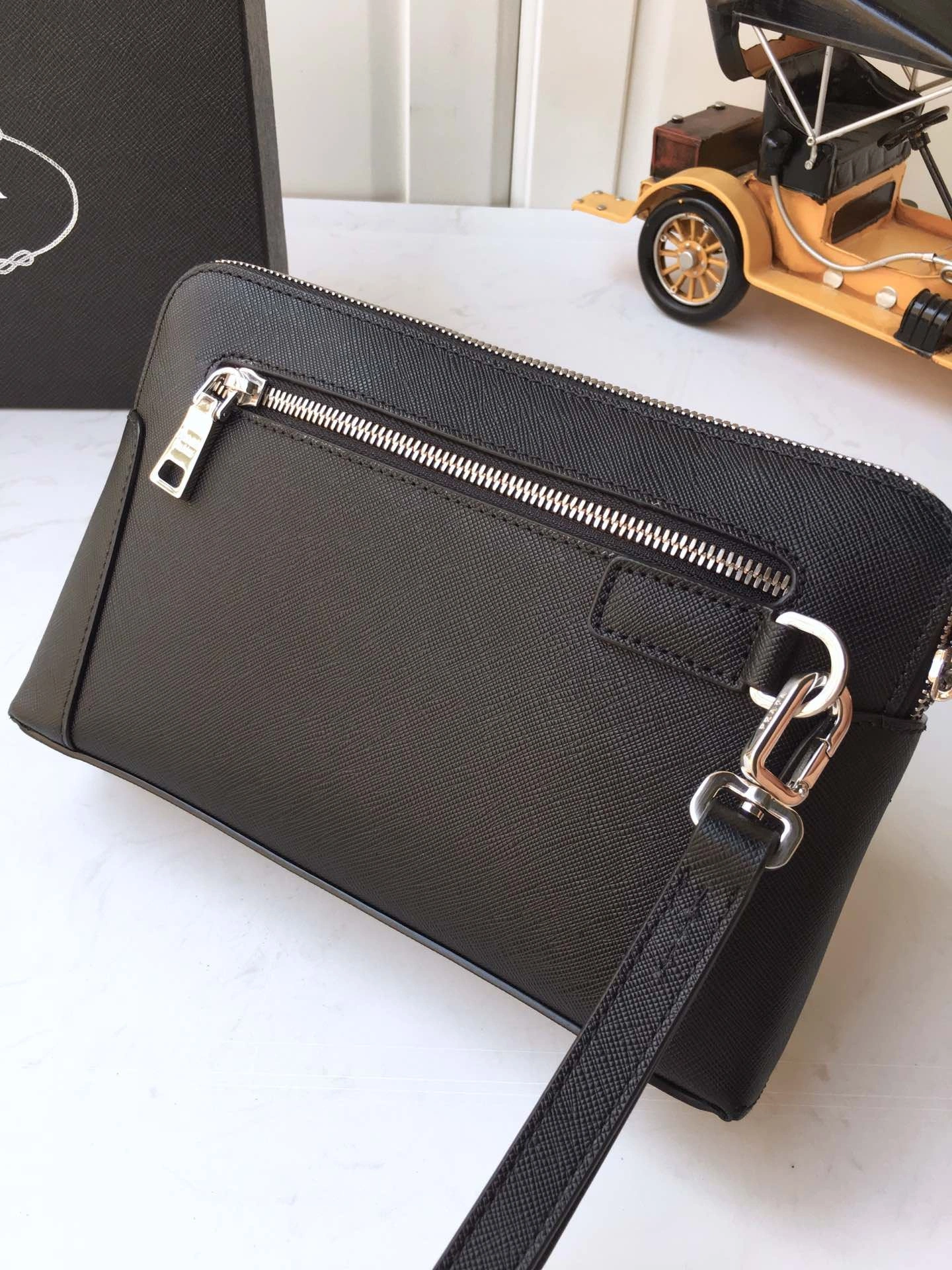 Prada Clutch Bags 4099A-0513