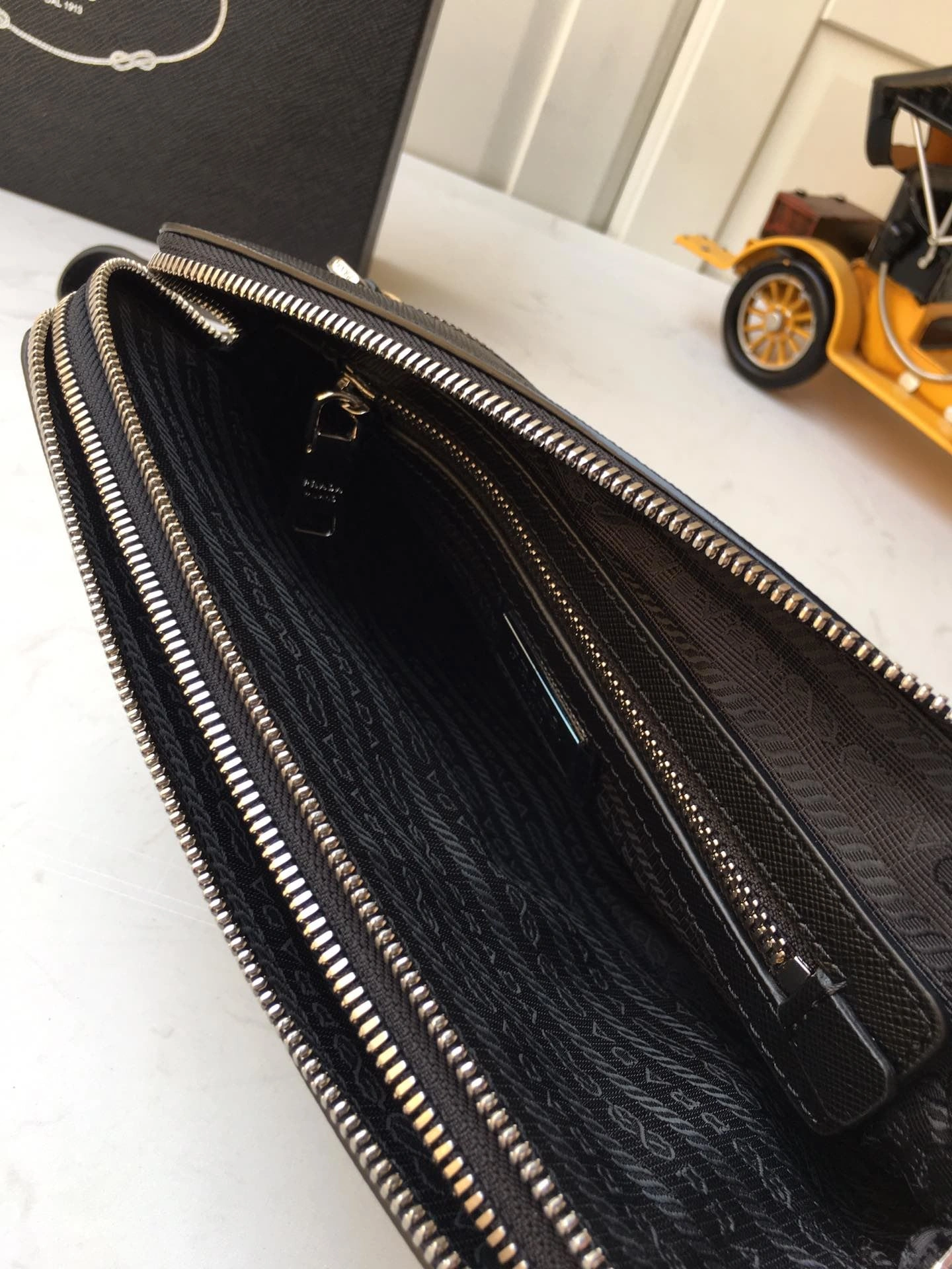 Prada Clutch Bags 4099A-0513