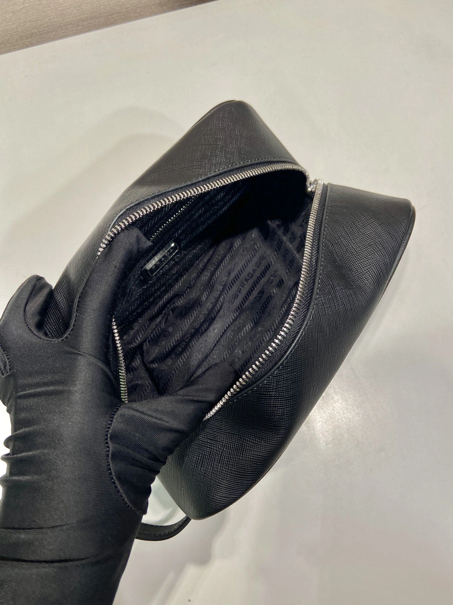 Prada Clutch Bags 4099A-0535