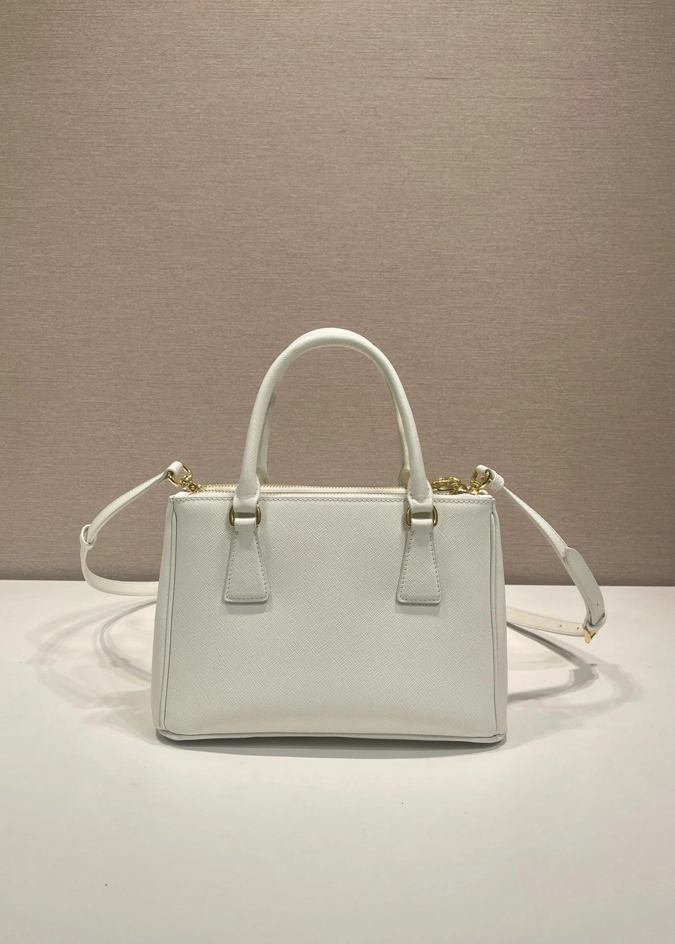 Prada Top Handle Bags 4099A-0537