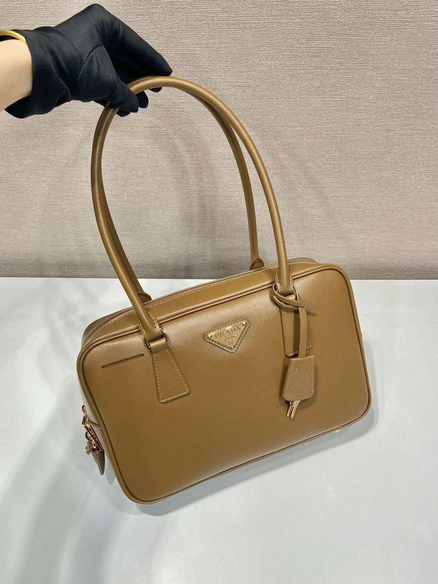 Prada Top Handle Bags 4099A-0538