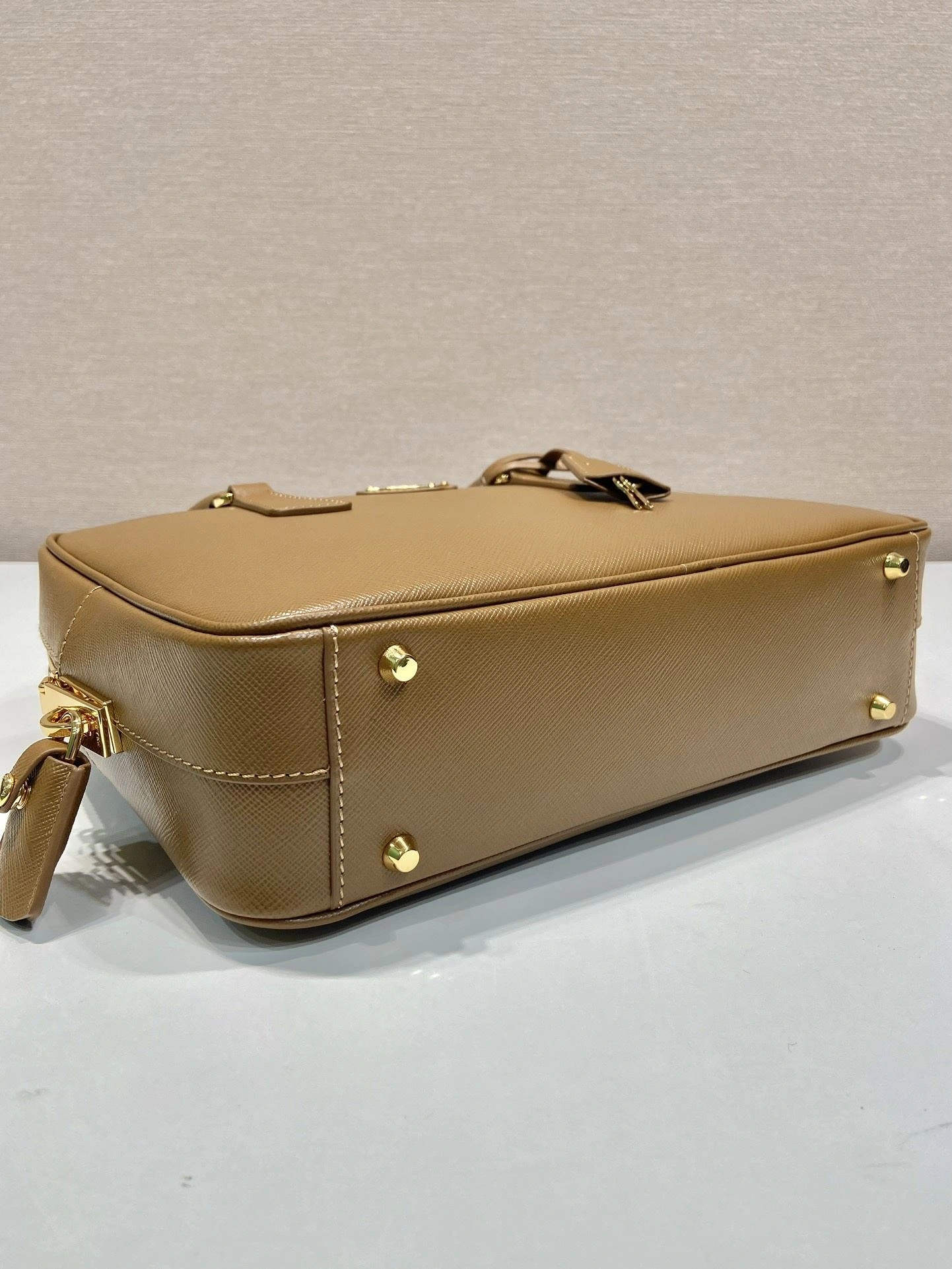 Prada Top Handle Bags 4099A-0538