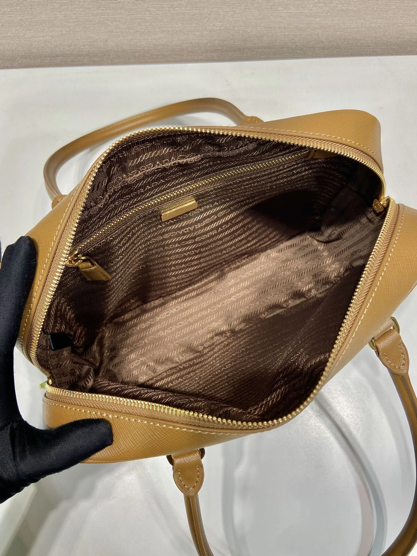 Prada Top Handle Bags 4099A-0538