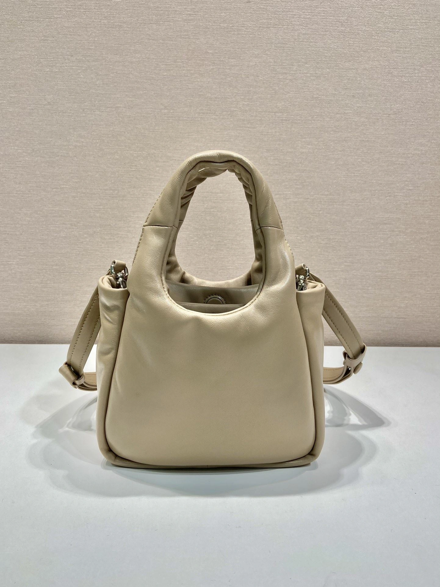 Prada Top Handle Bags 4099A-0539