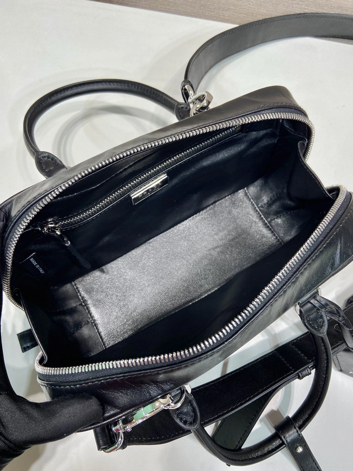 Prada Top Handle Bags 4099A-0542