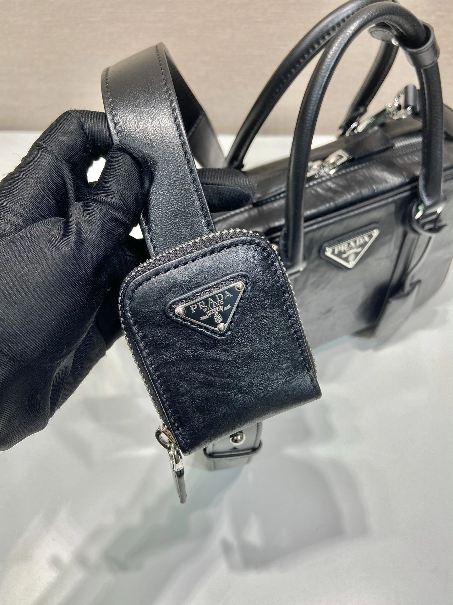 Prada Top Handle Bags 4099A-0543