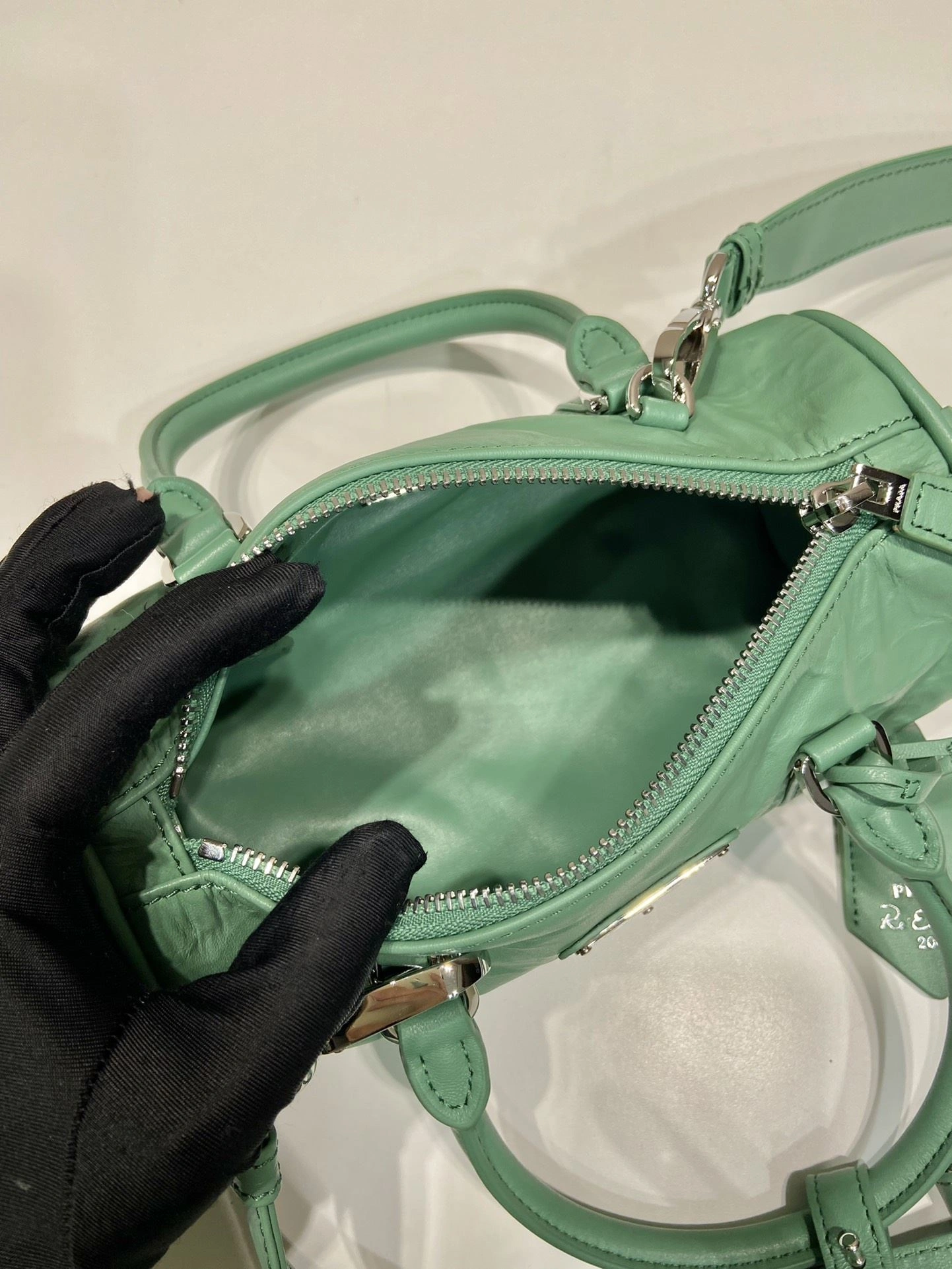 Prada Round Bags 4099A-0545